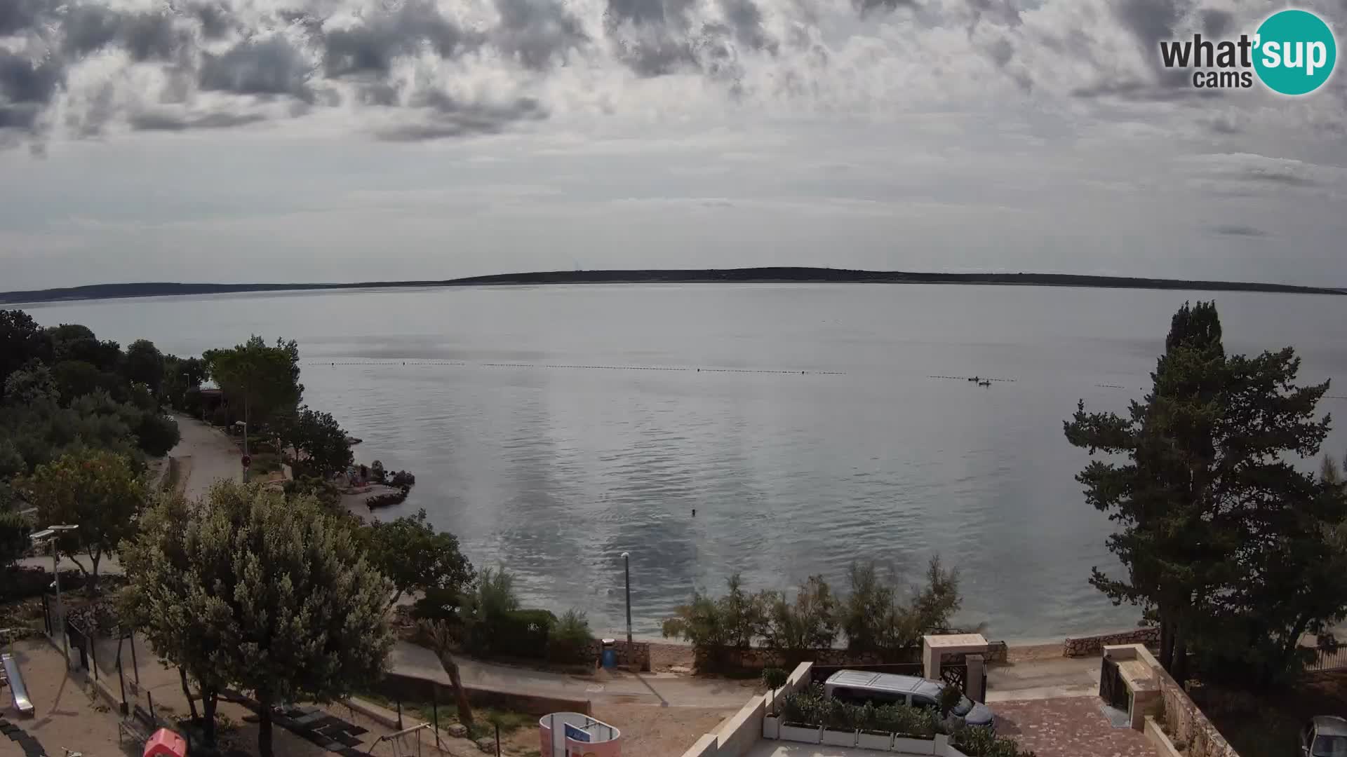 Spletna kamera Plaža Male Mandre – Pogled v živo z otoka Pag