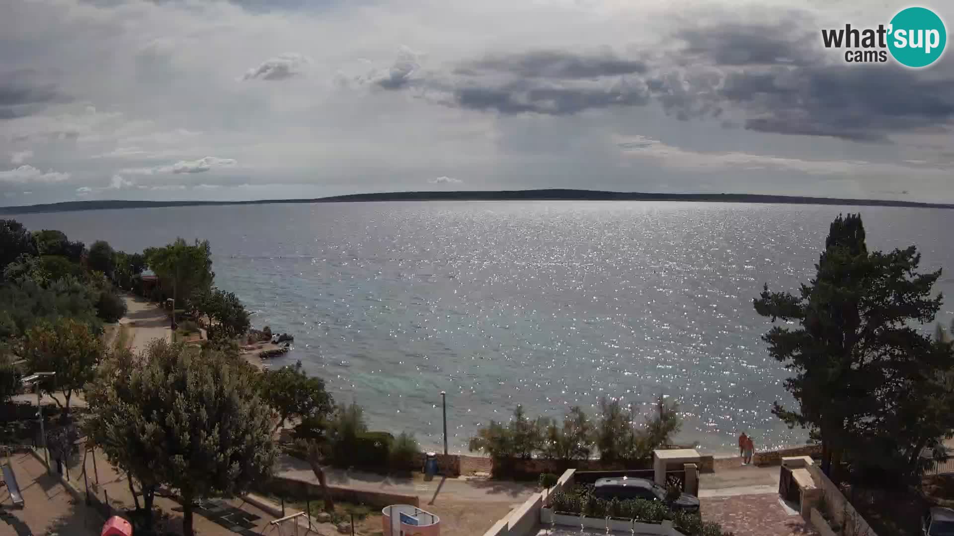 Spletna kamera Plaža Male Mandre – Pogled v živo z otoka Pag