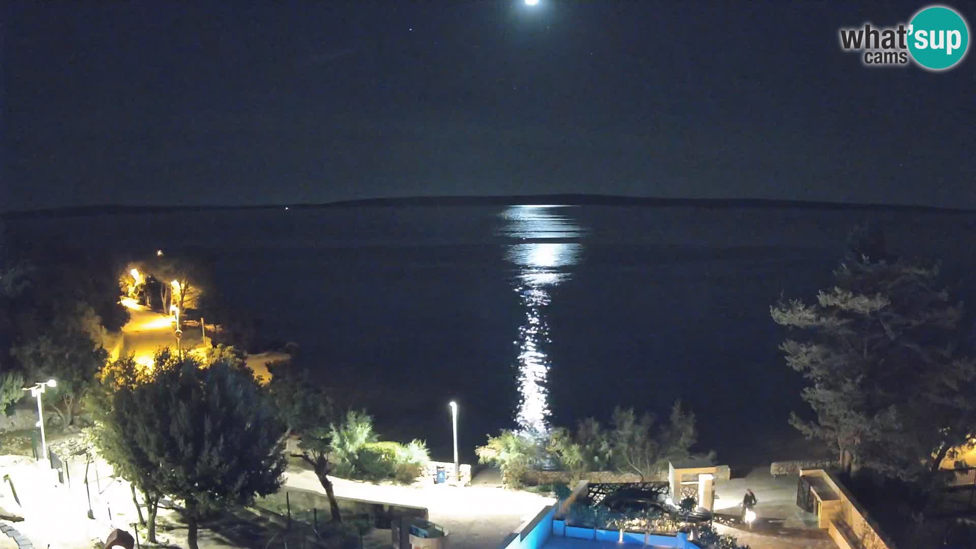 Spletna kamera Plaža Male Mandre – Pogled v živo z otoka Pag