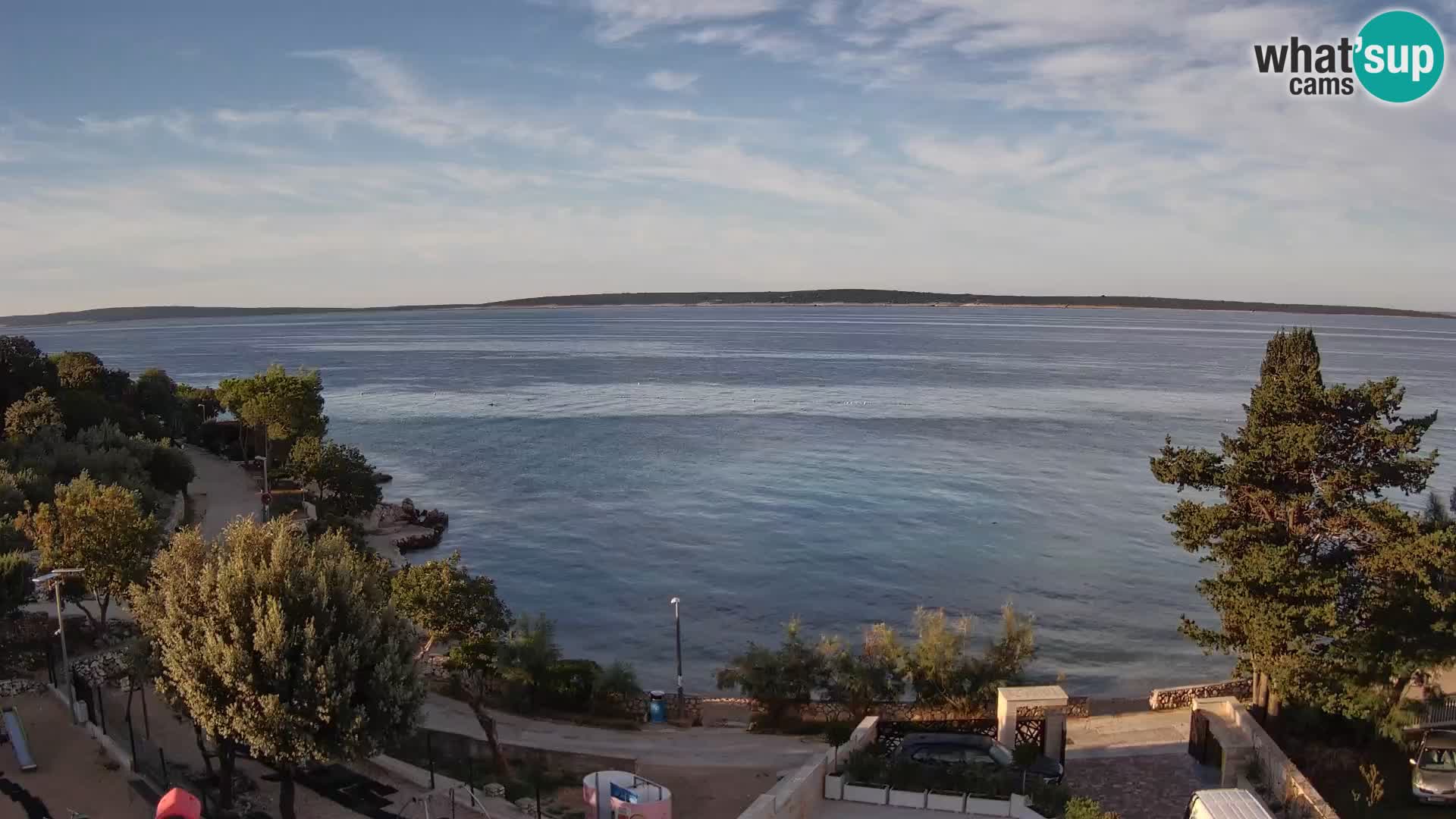 Spletna kamera Plaža Male Mandre – Pogled v živo z otoka Pag