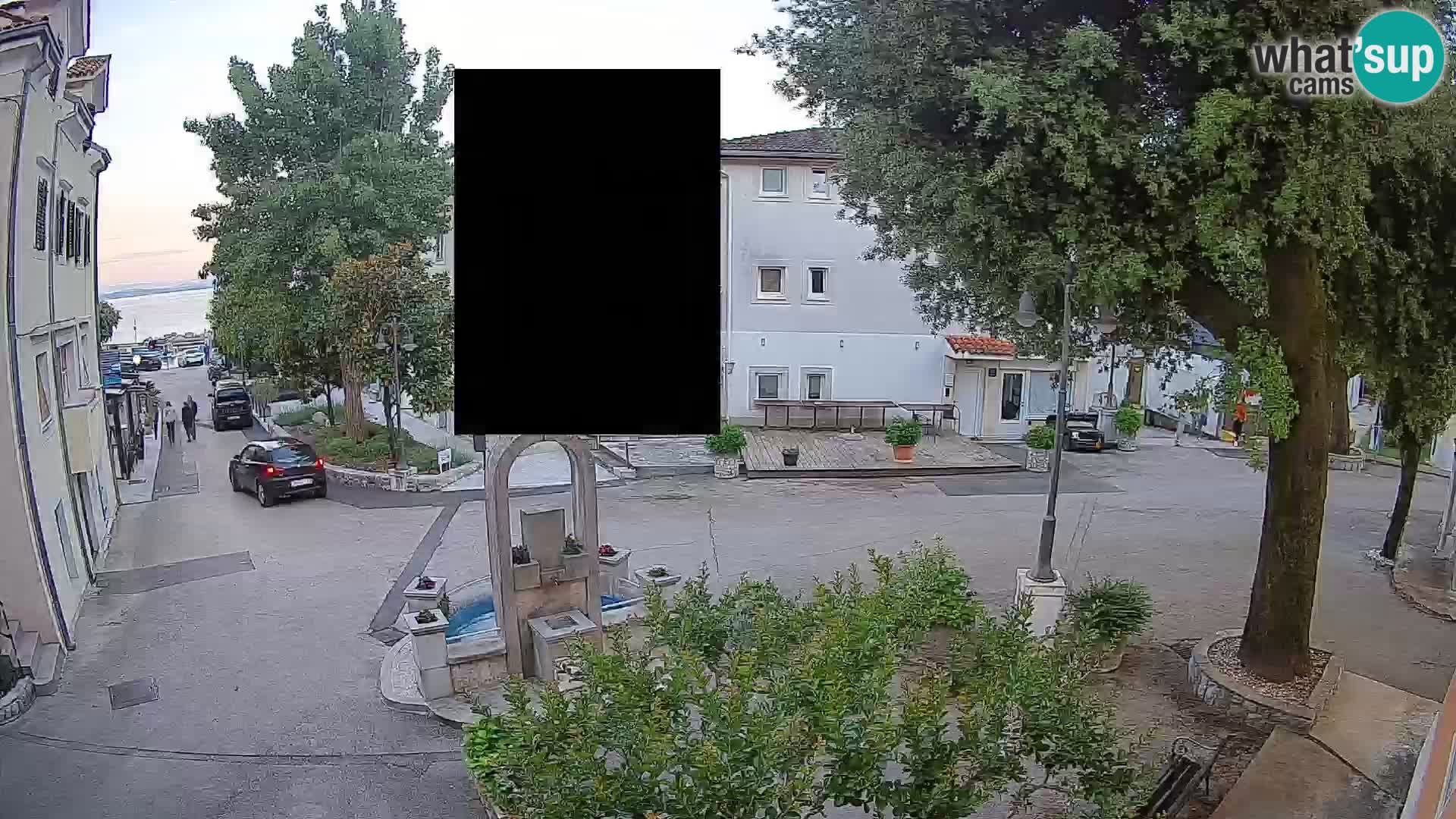 Web kamera centar Mošćeničke Drage – Pogled uživo