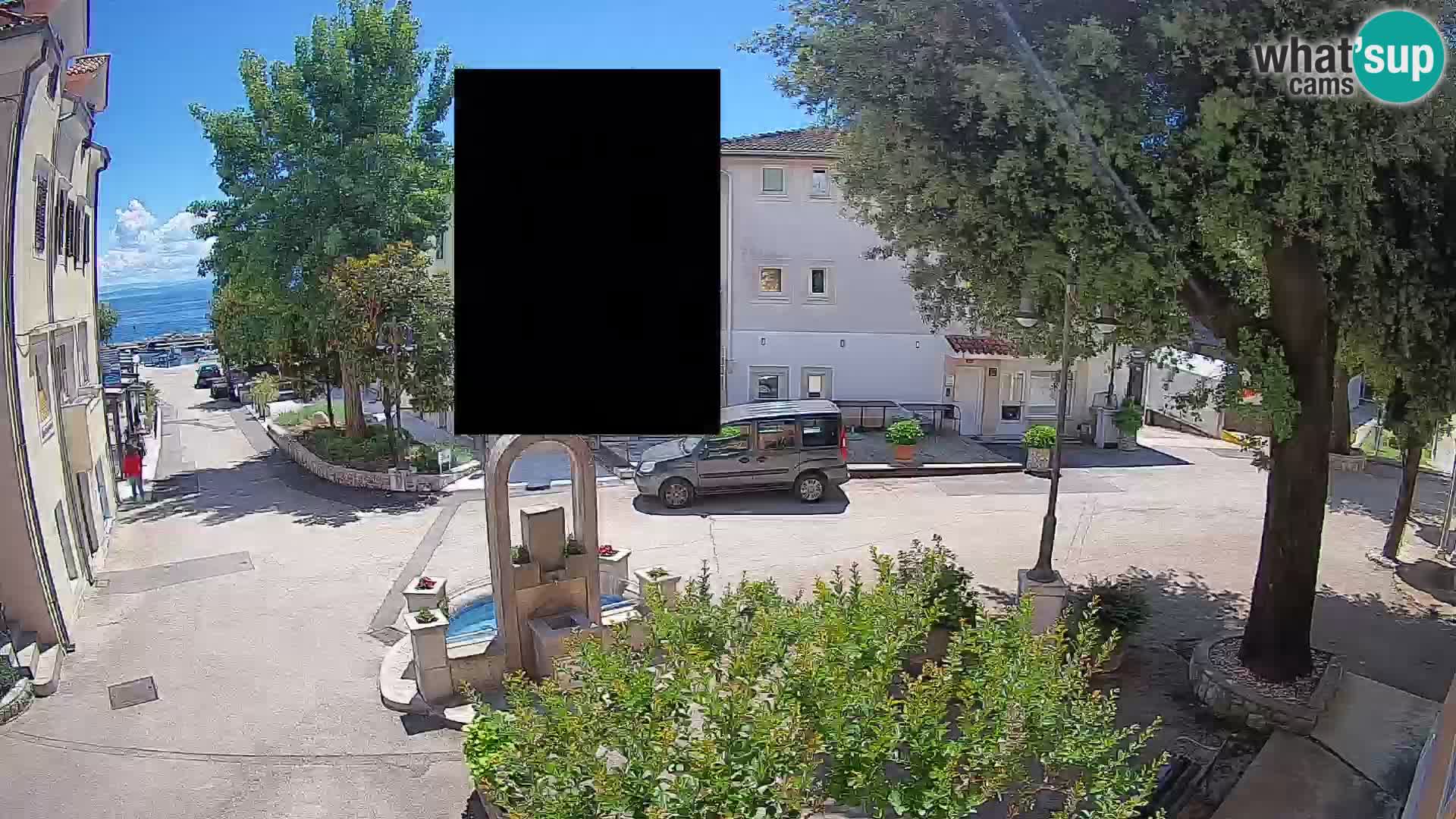 Spletna kamera center Mošćeniška Draga – Pogled v živo