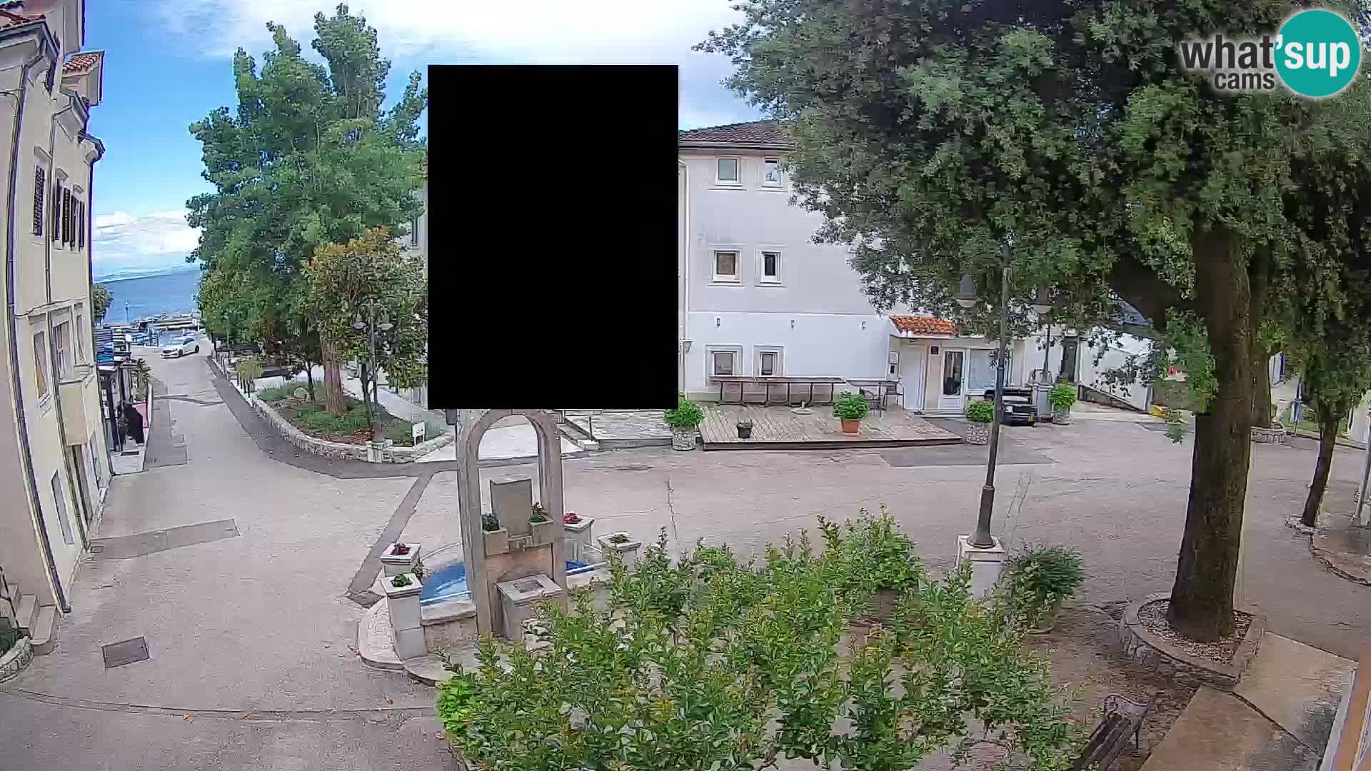 Web kamera centar Mošćeničke Drage – Pogled uživo