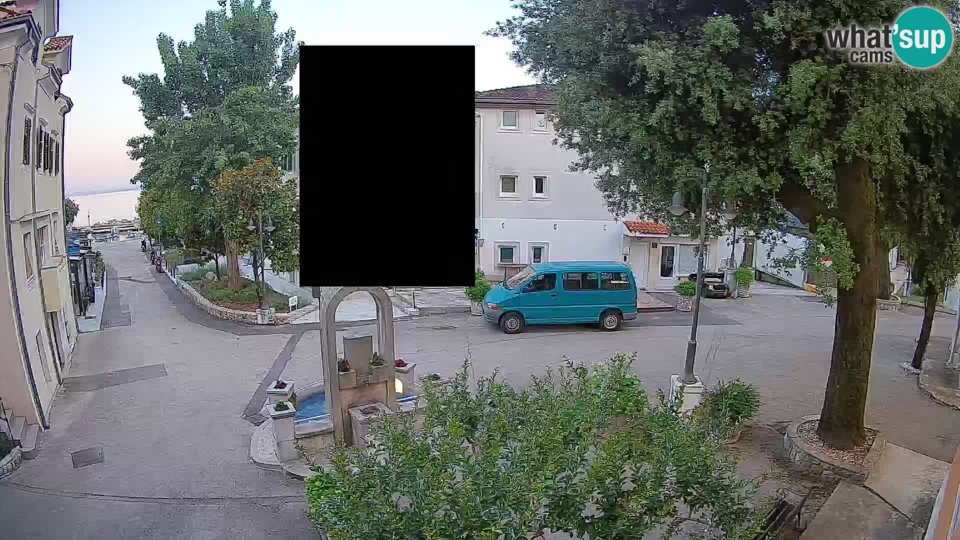 Spletna kamera center Mošćeniška Draga – Pogled v živo