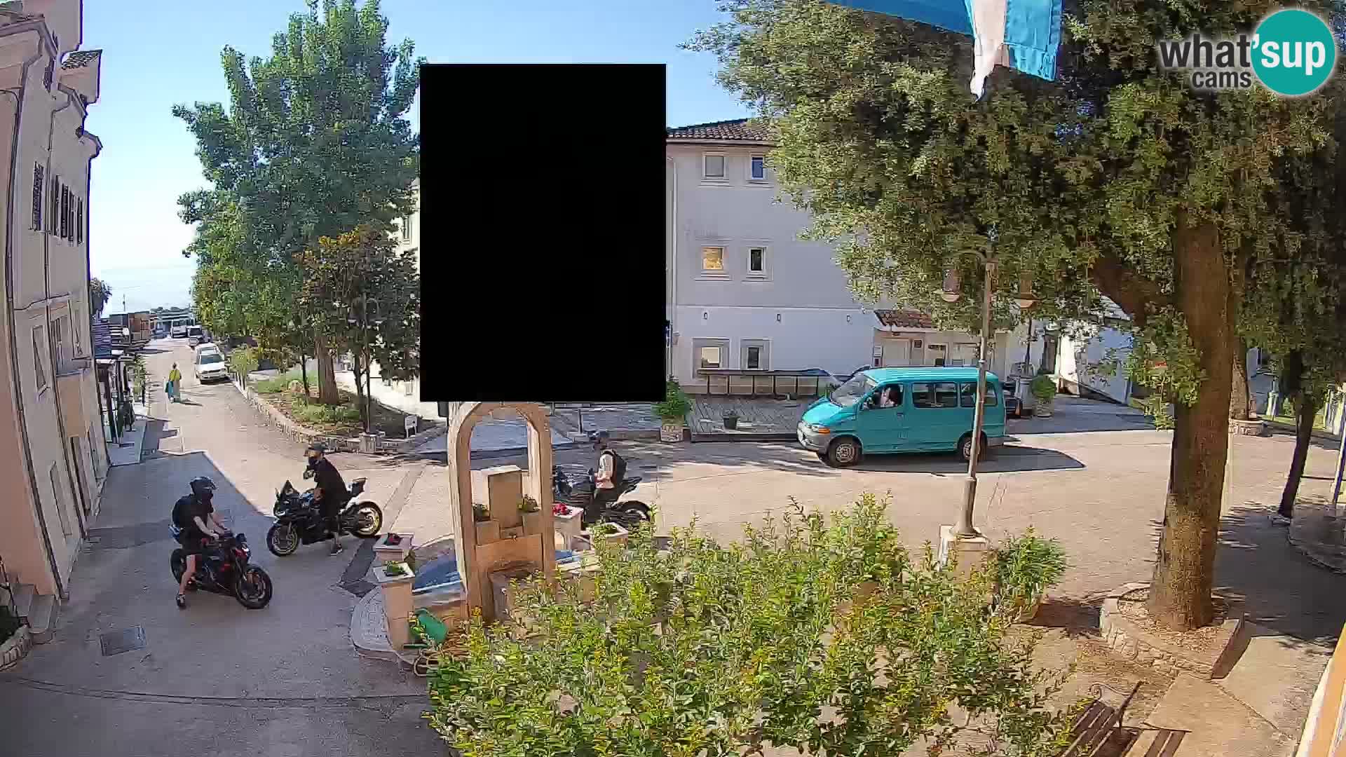 Webcam Mošćenička Draga Center – Live View of the Town Center