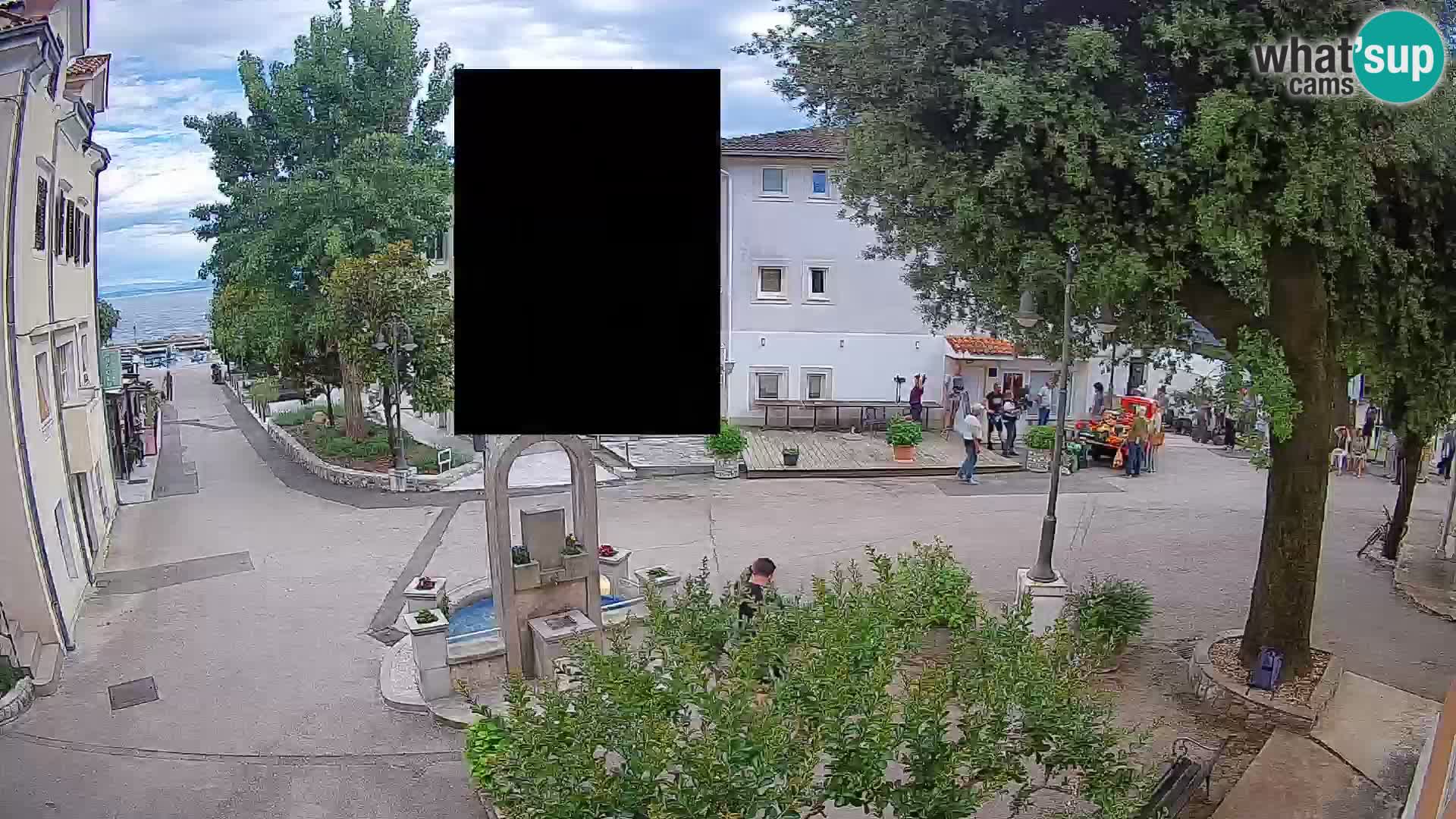 Web kamera centar Mošćeničke Drage – Pogled uživo