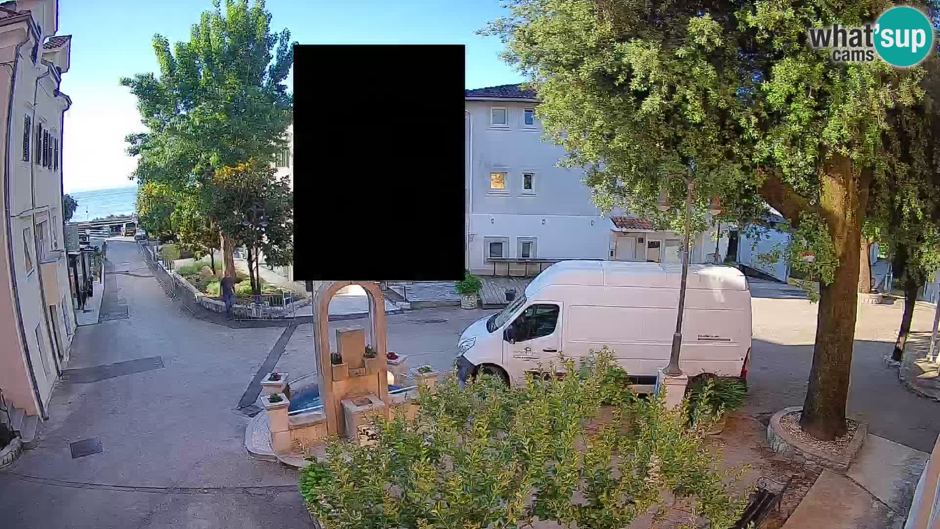 Web kamera centar Mošćeničke Drage – Pogled uživo