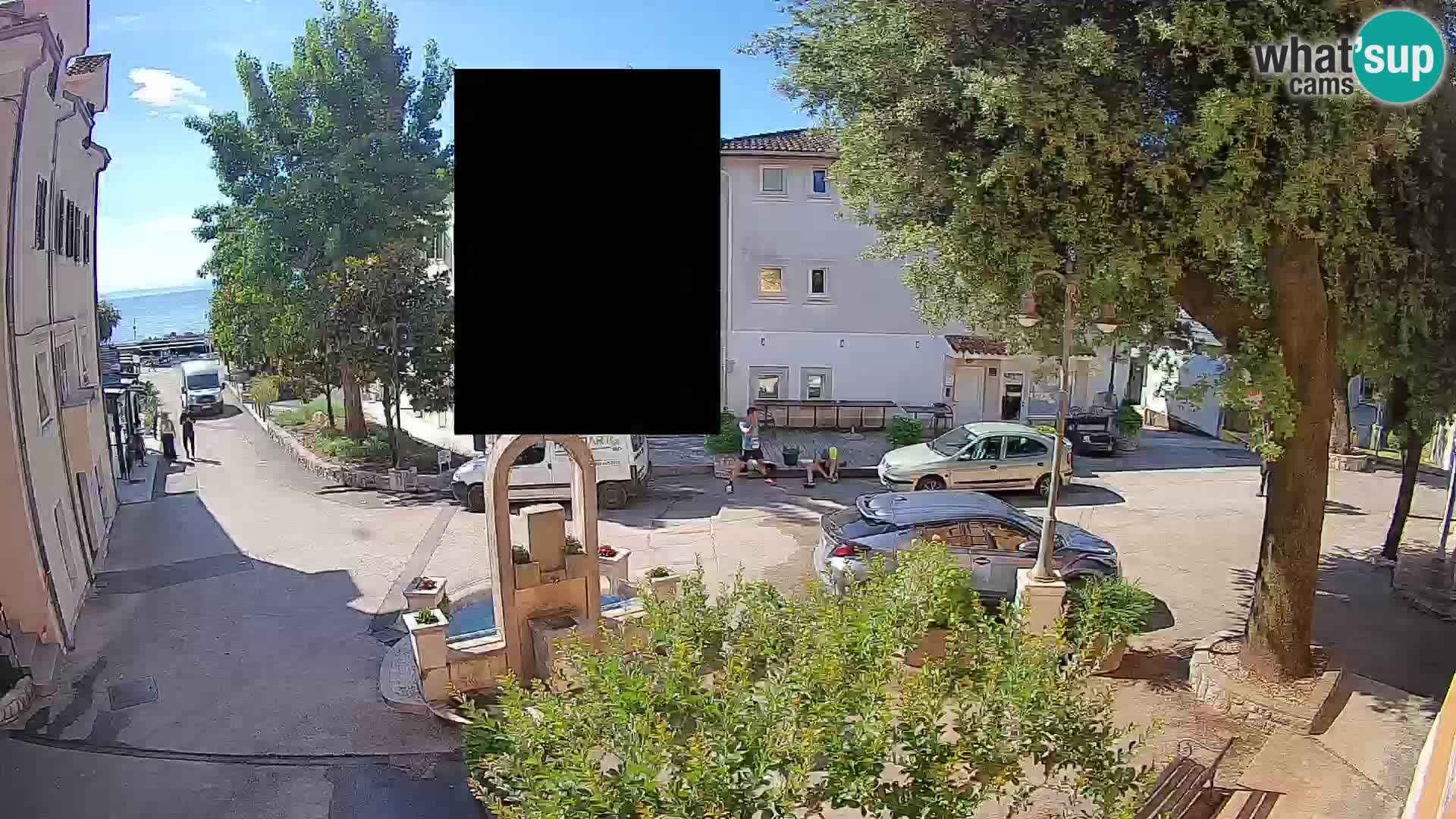 Spletna kamera center Mošćeniška Draga – Pogled v živo