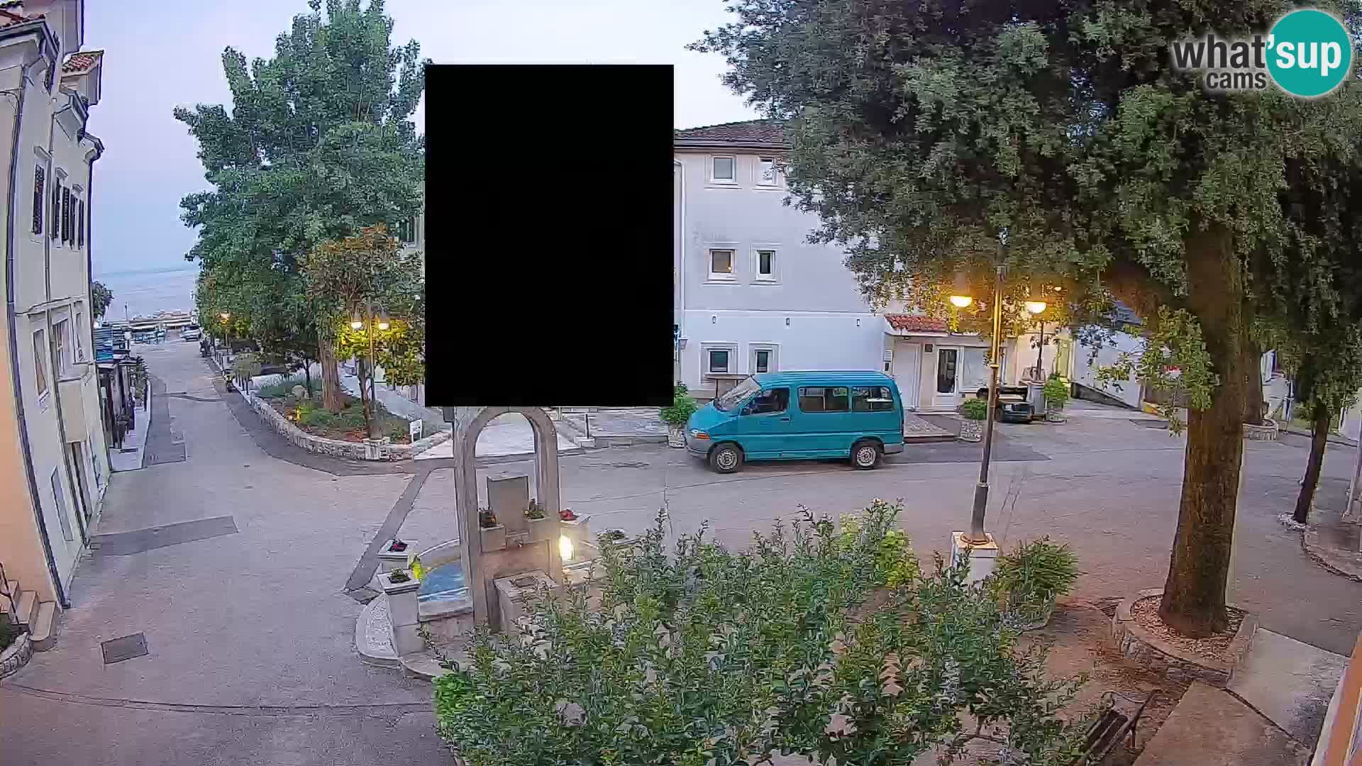 Web kamera centar Mošćeničke Drage – Pogled uživo