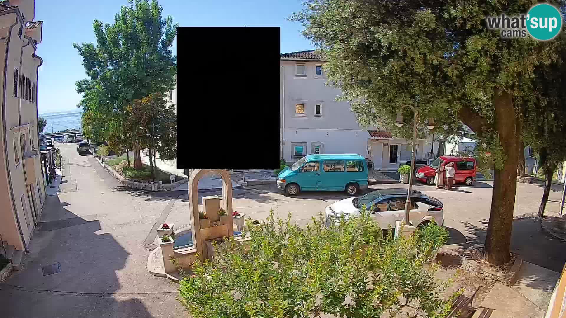 Spletna kamera center Mošćeniška Draga – Pogled v živo