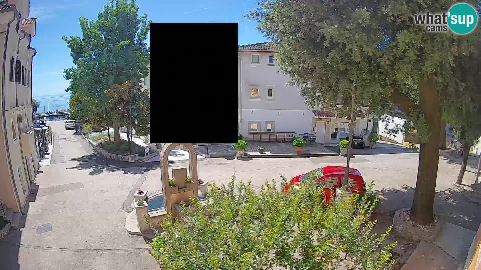 Spletna kamera center Mošćeniška Draga – Pogled v živo