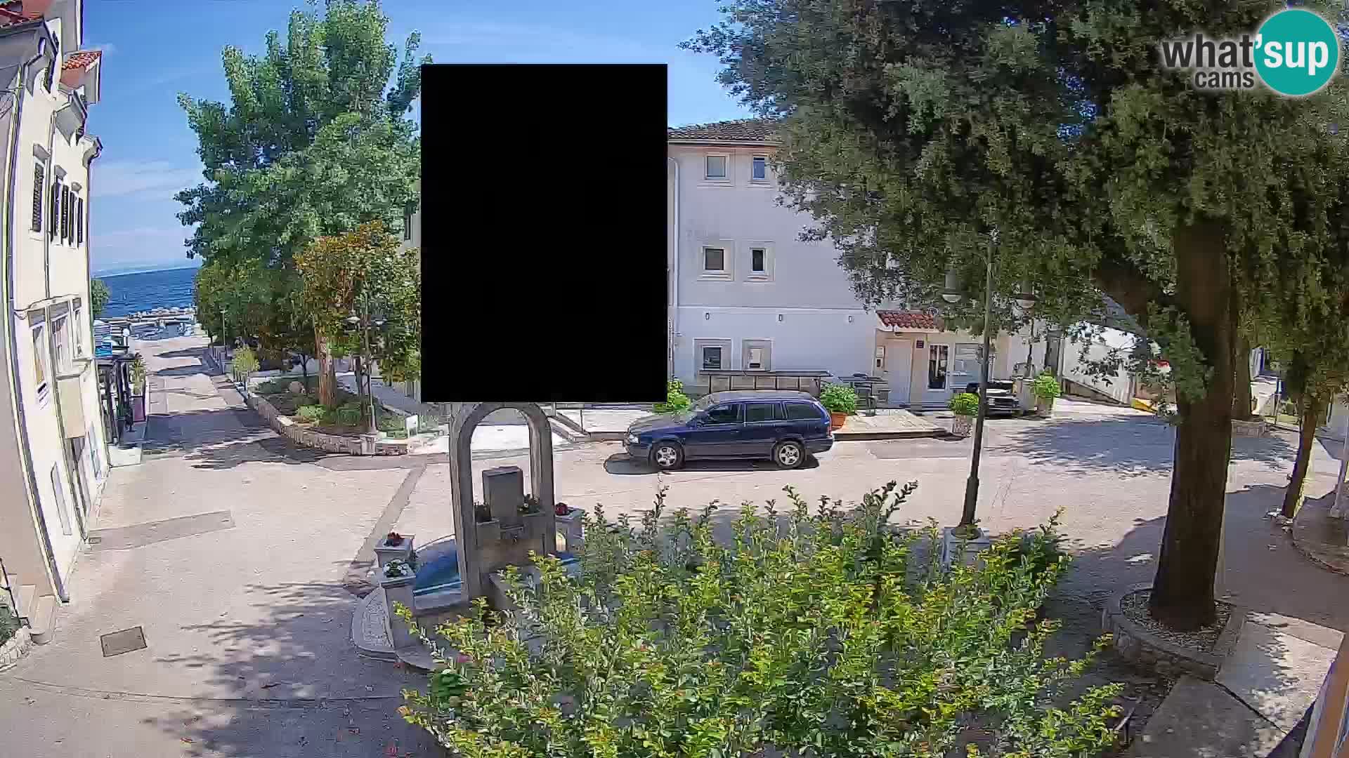 Spletna kamera center Mošćeniška Draga – Pogled v živo