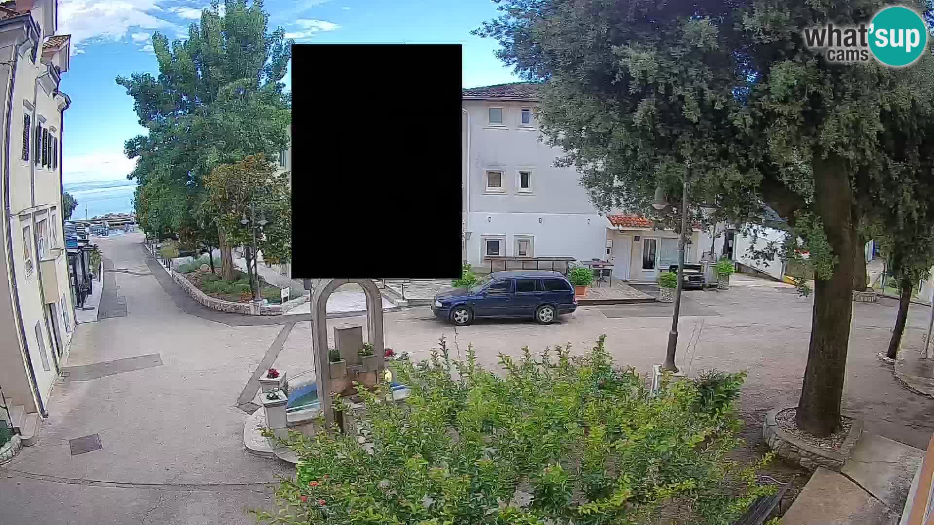 Web kamera centar Mošćeničke Drage – Pogled uživo