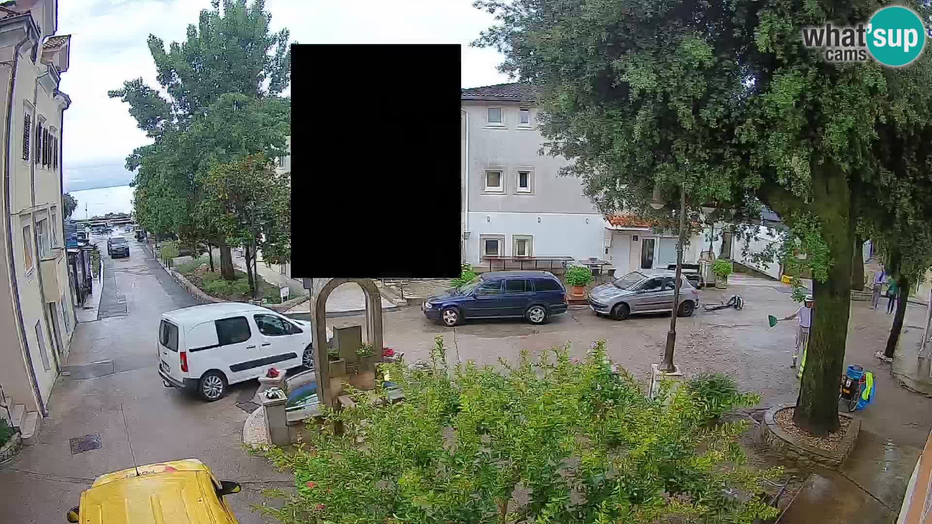 Spletna kamera center Mošćeniška Draga – Pogled v živo