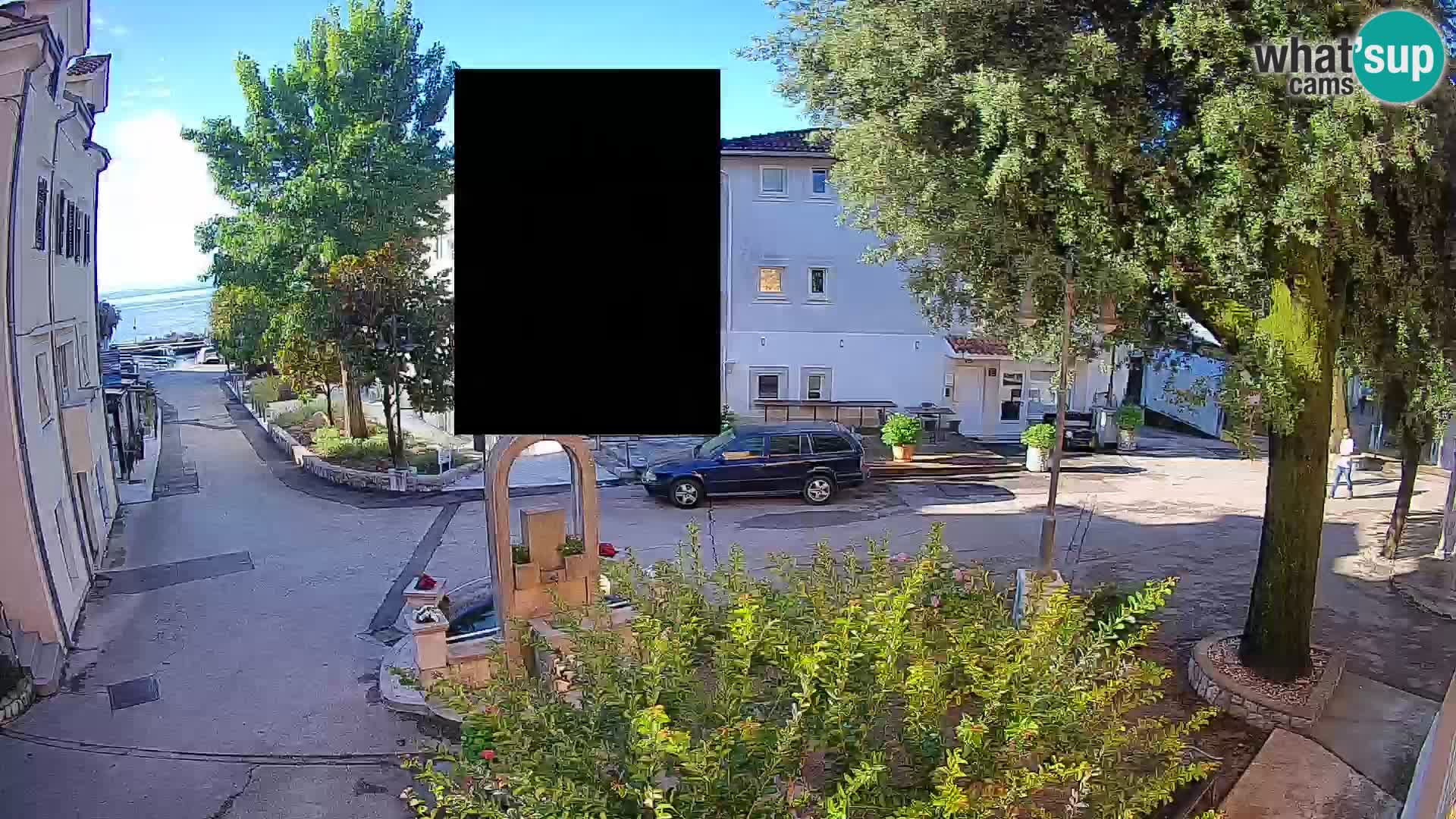 Web kamera centar Mošćeničke Drage – Pogled uživo