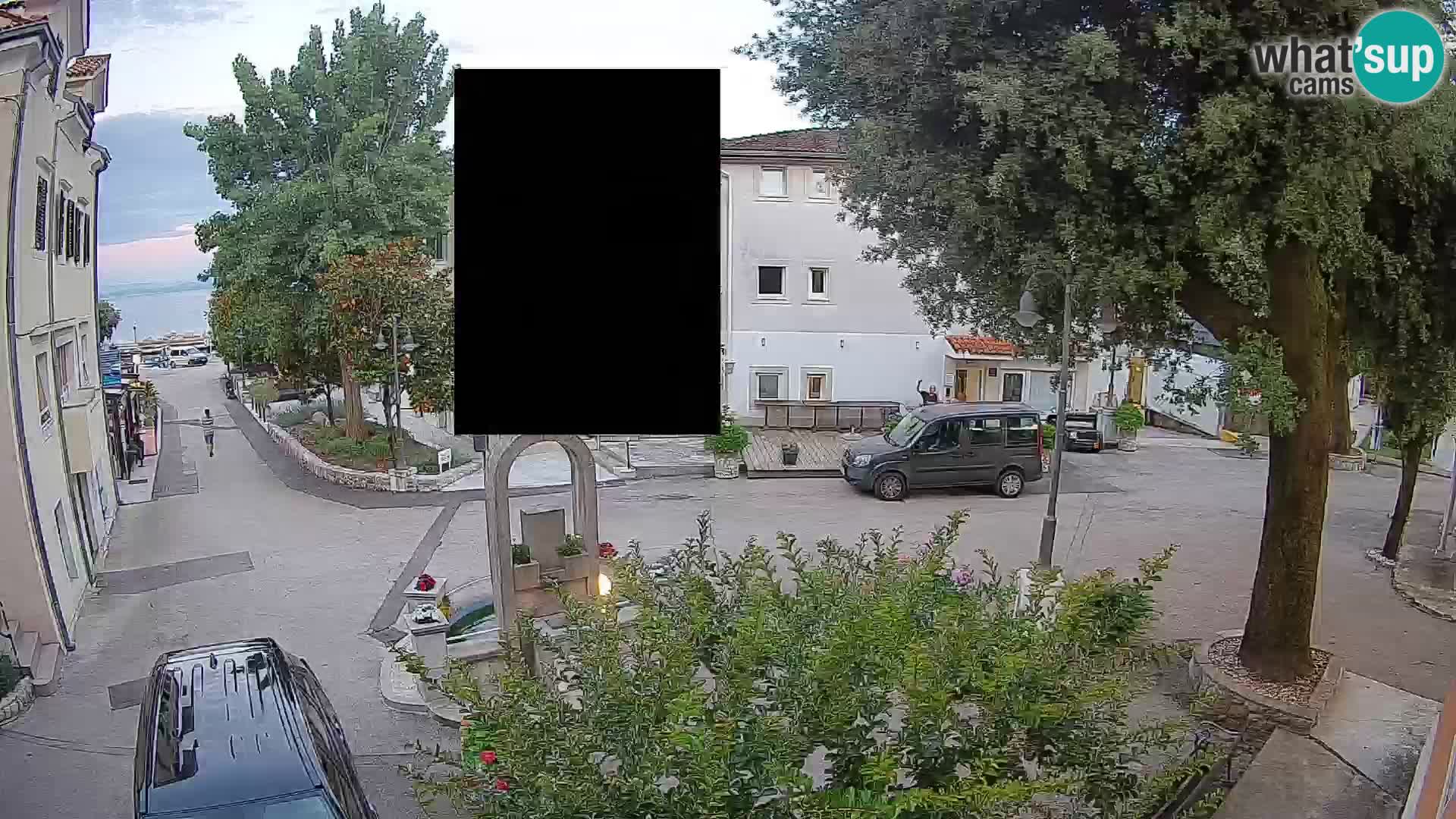Web kamera centar Mošćeničke Drage – Pogled uživo