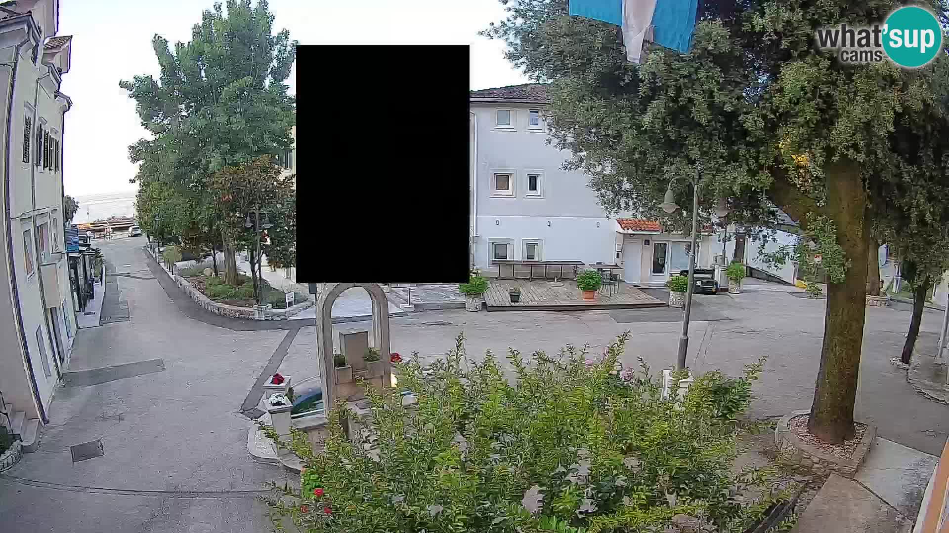 Spletna kamera center Mošćeniška Draga – Pogled v živo