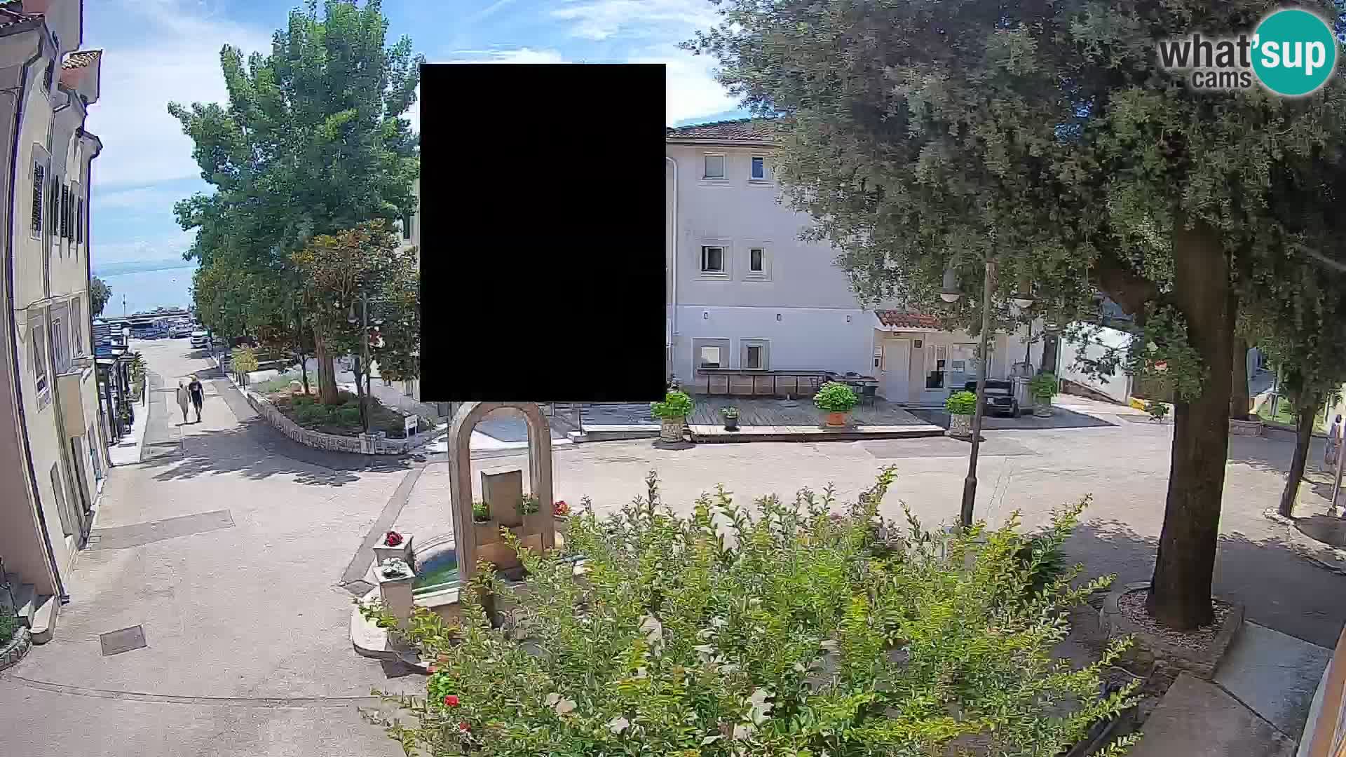 Spletna kamera center Mošćeniška Draga – Pogled v živo
