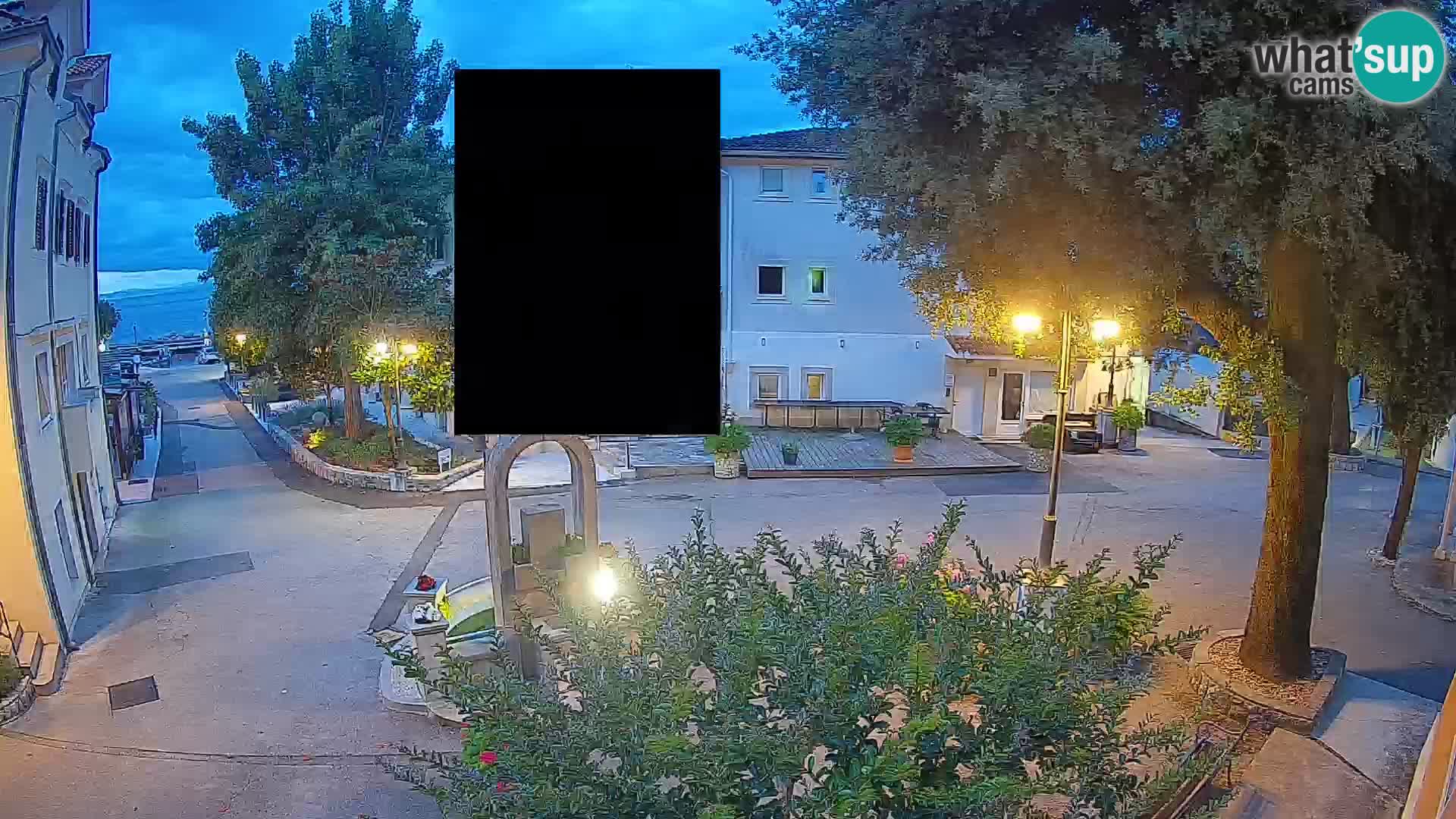 Web kamera centar Mošćeničke Drage – Pogled uživo
