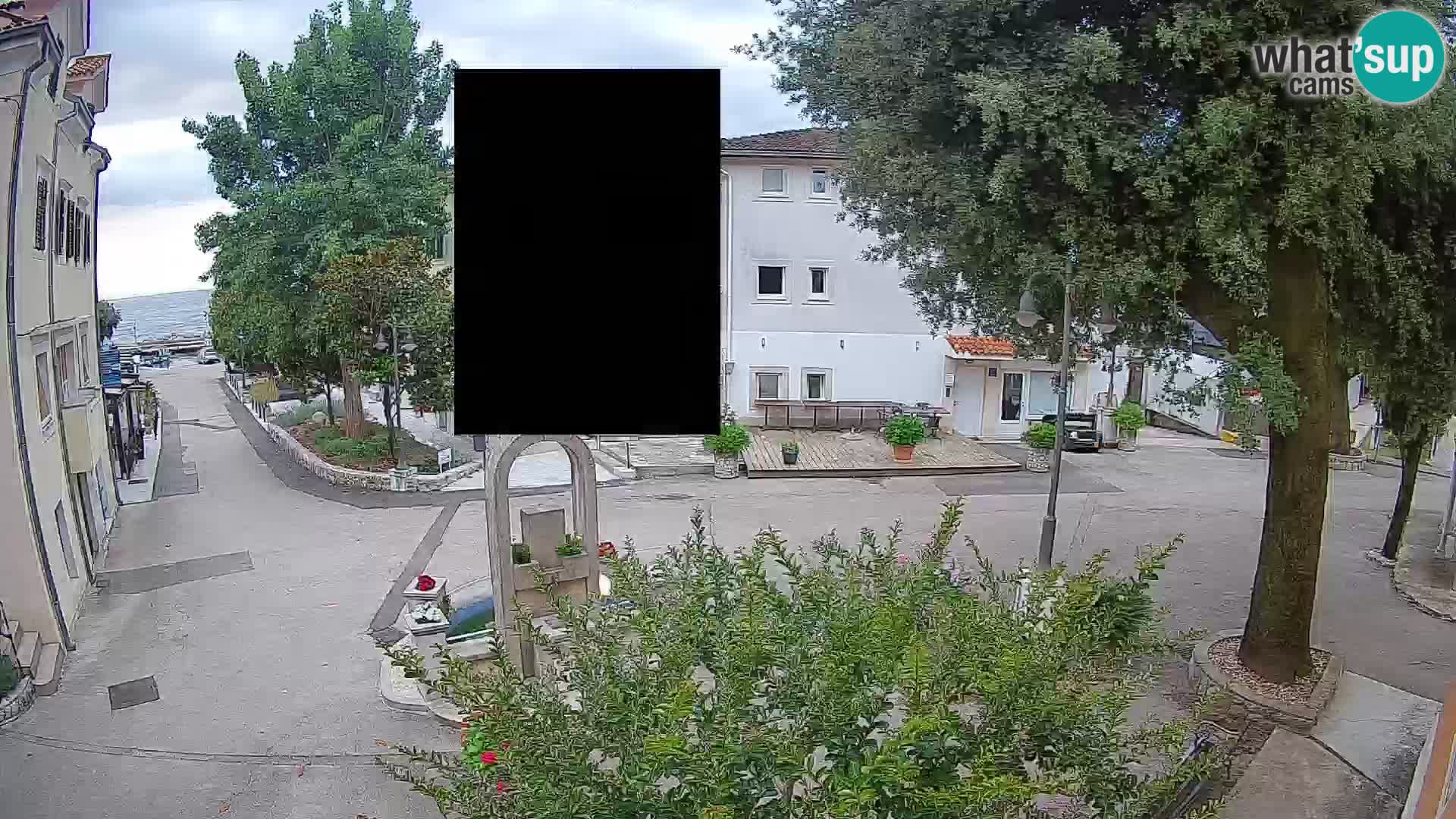 Web kamera centar Mošćeničke Drage – Pogled uživo