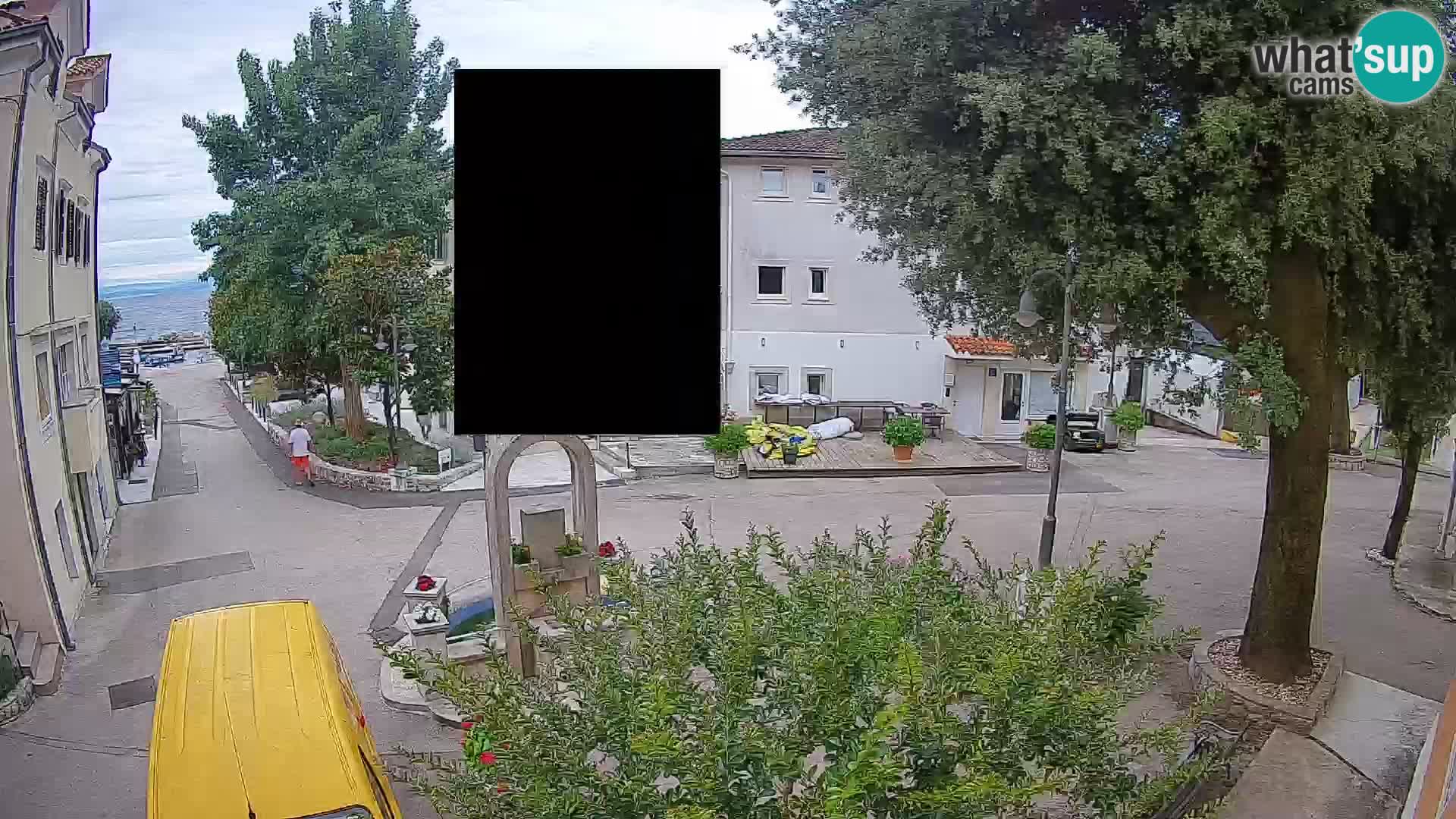Webcam Mošćenička Draga Center – Live View of the Town Center