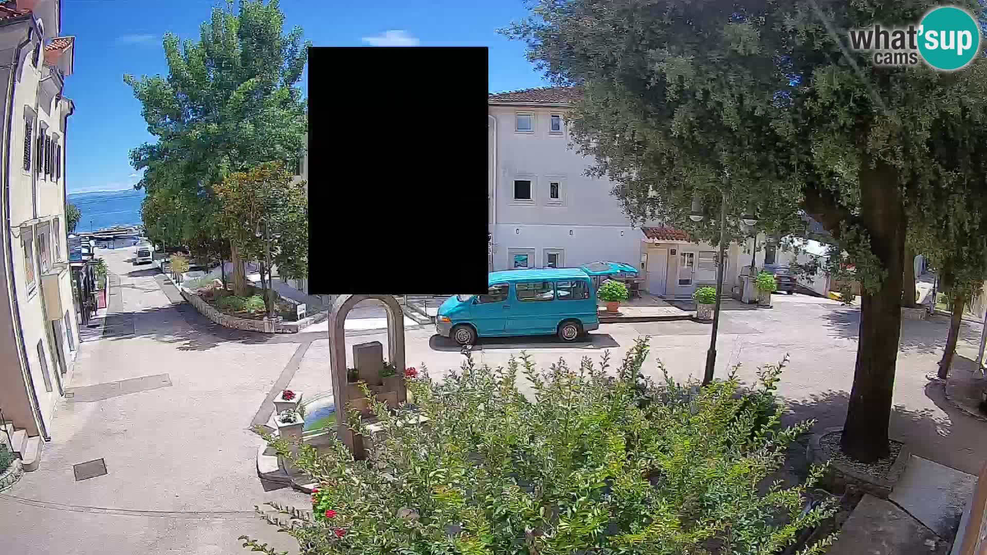 Web kamera centar Mošćeničke Drage – Pogled uživo