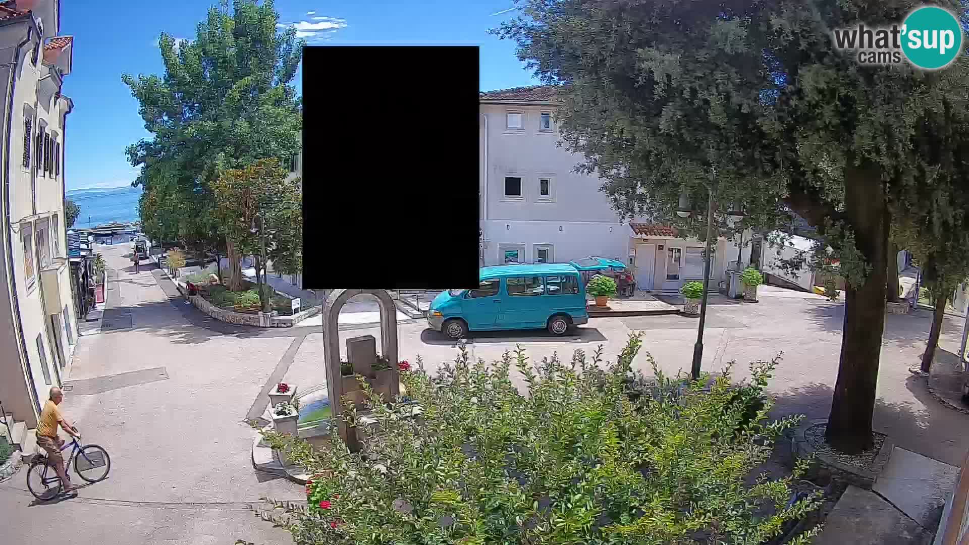 Webcam Mošćenička Draga Center – Live View of the Town Center