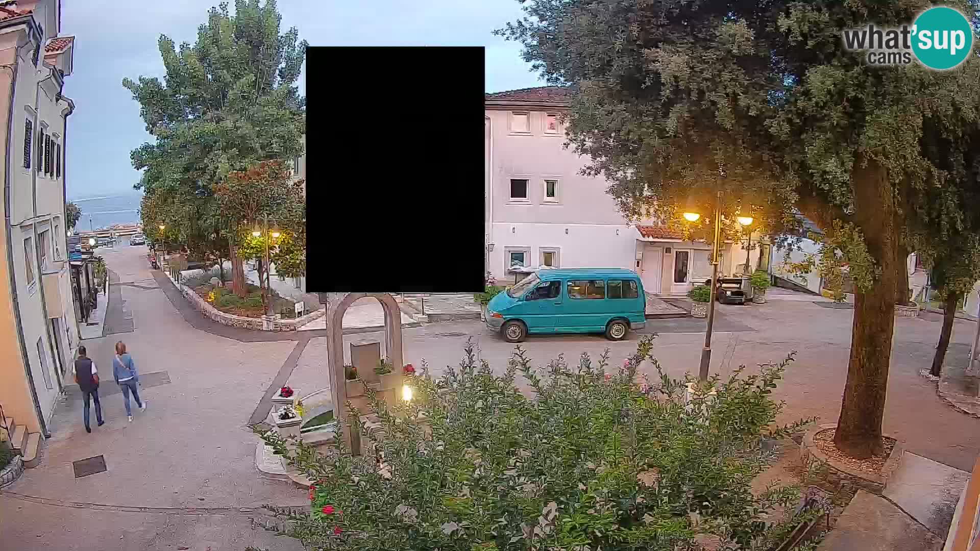 Spletna kamera center Mošćeniška Draga – Pogled v živo