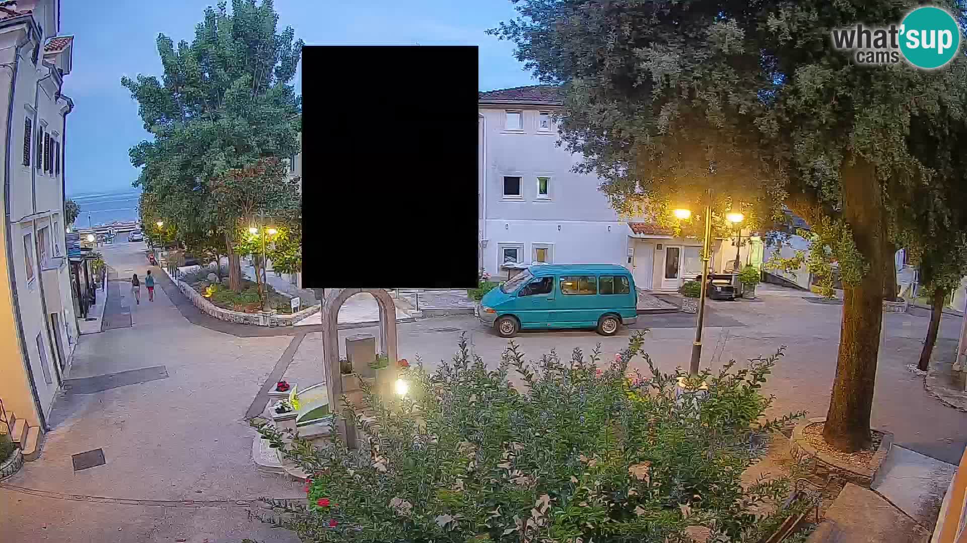 Spletna kamera center Mošćeniška Draga – Pogled v živo