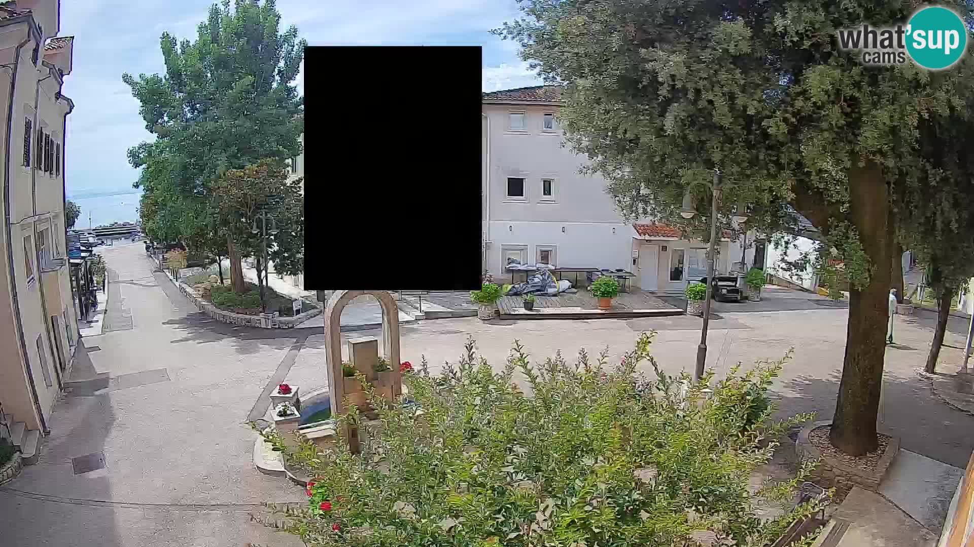 Webcam Mošćenička Draga Center – Live View of the Town Center