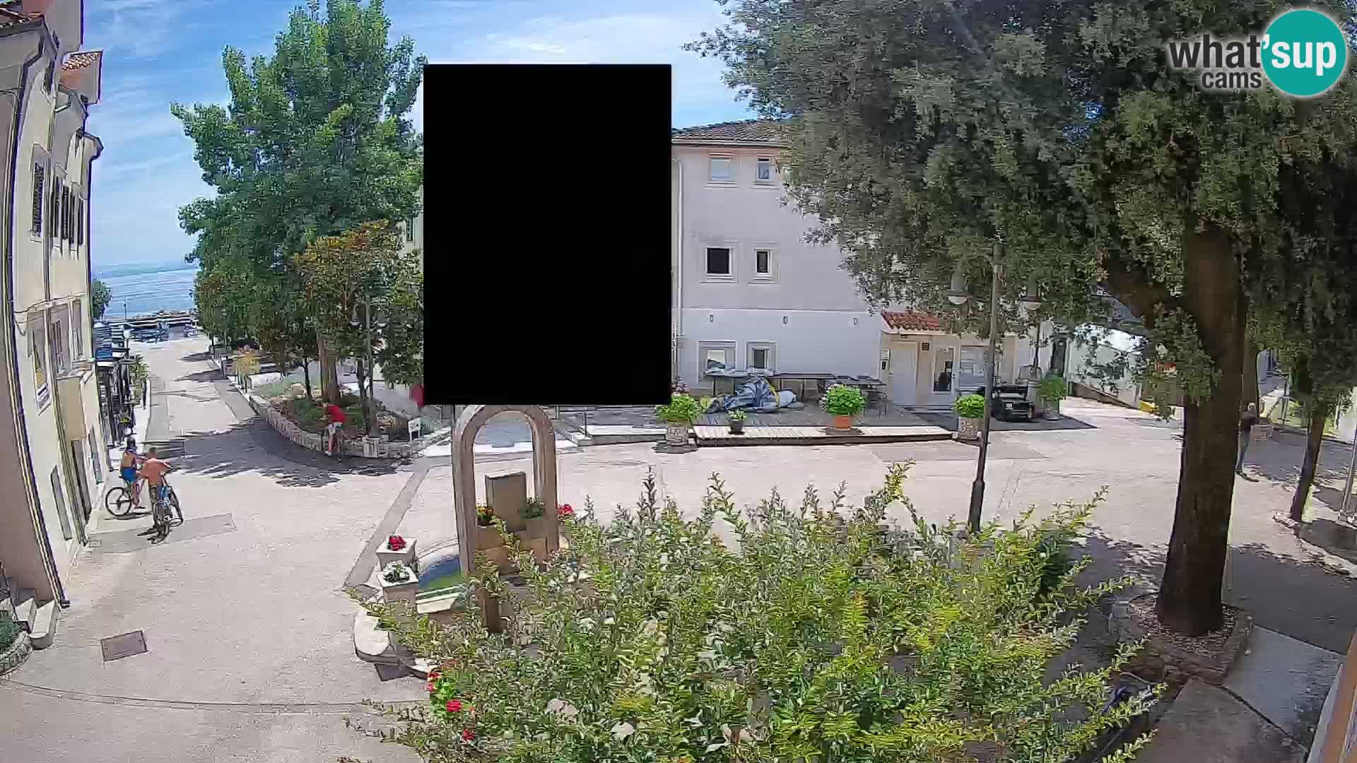 Spletna kamera center Mošćeniška Draga – Pogled v živo