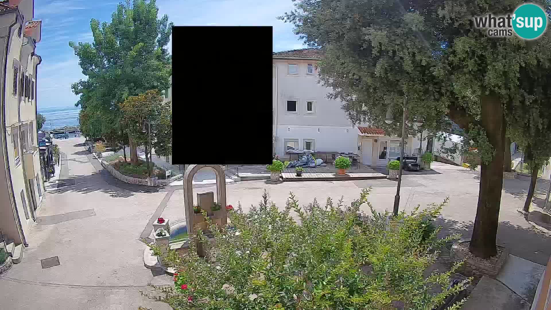 Spletna kamera center Mošćeniška Draga – Pogled v živo