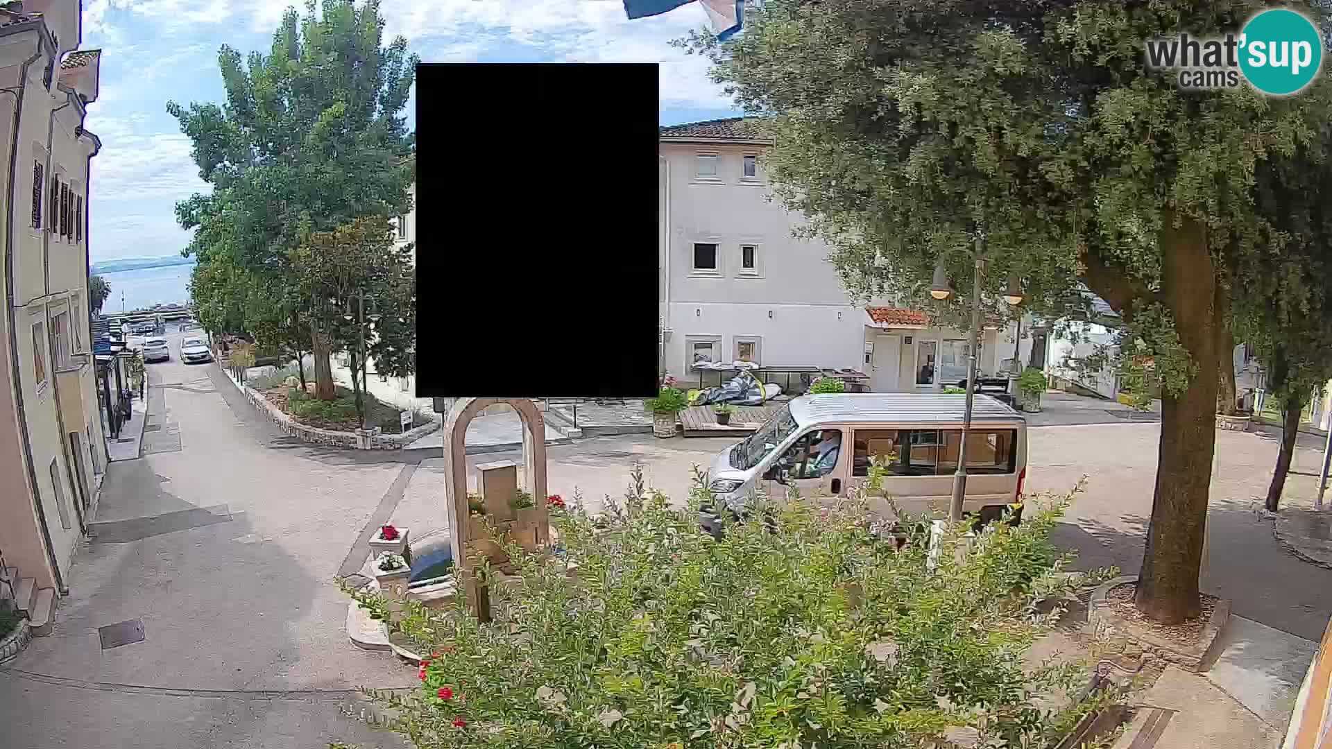 Spletna kamera center Mošćeniška Draga – Pogled v živo