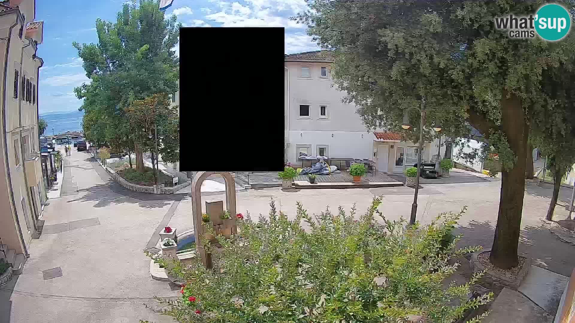 Webcam Mošćenička Draga Center – Live View of the Town Center