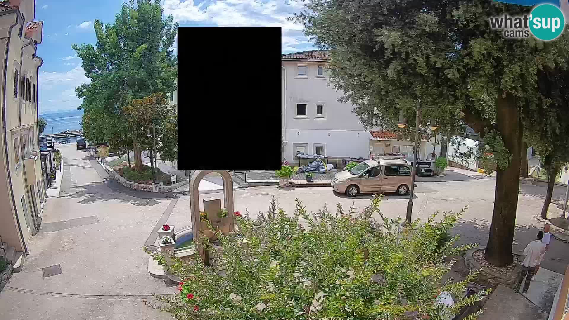 Spletna kamera center Mošćeniška Draga – Pogled v živo