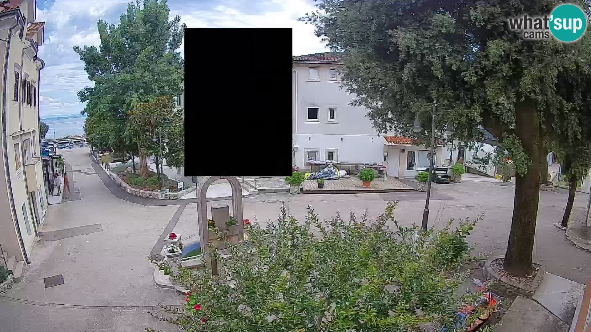 Spletna kamera center Mošćeniška Draga – Pogled v živo