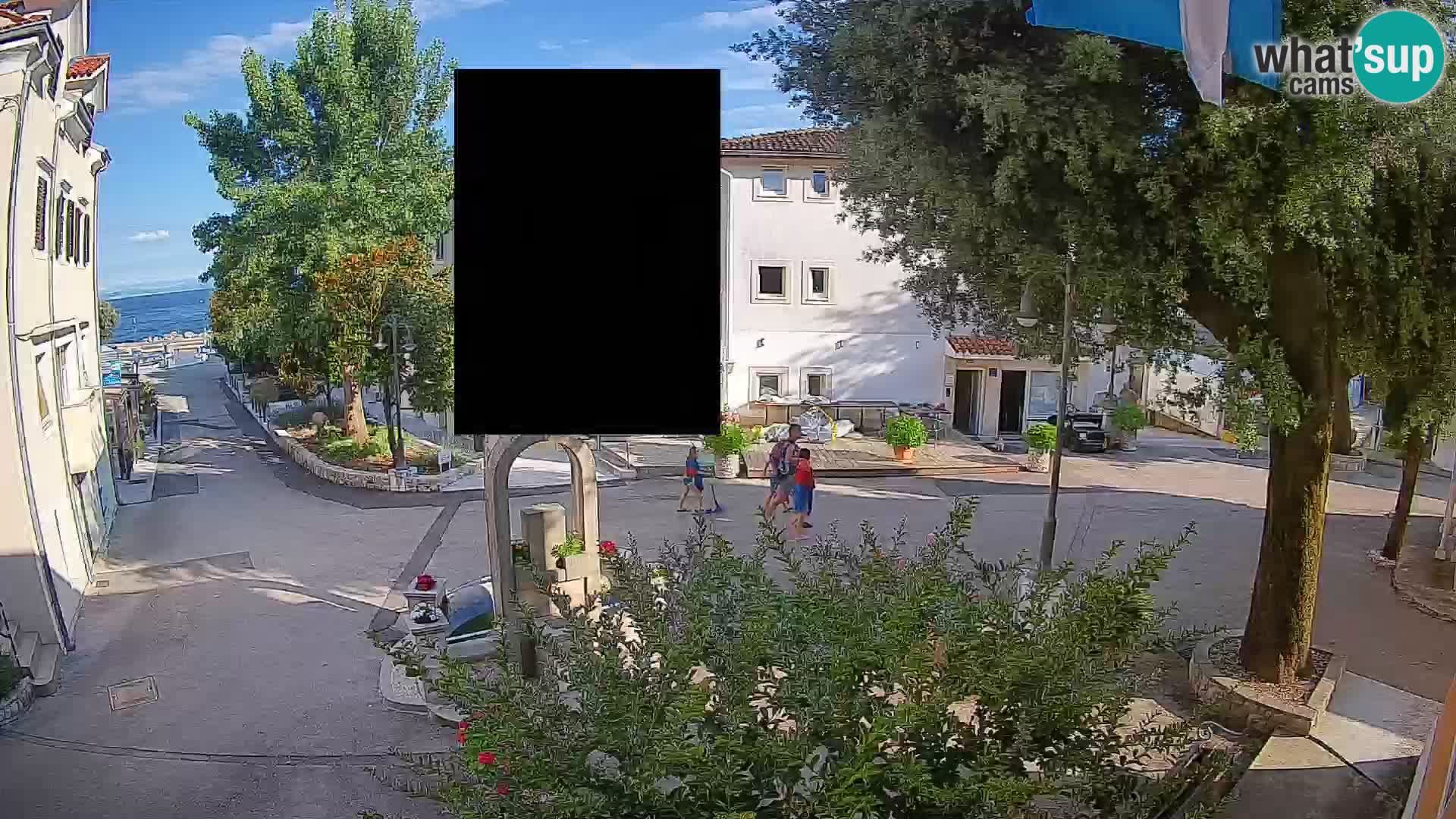Spletna kamera center Mošćeniška Draga – Pogled v živo