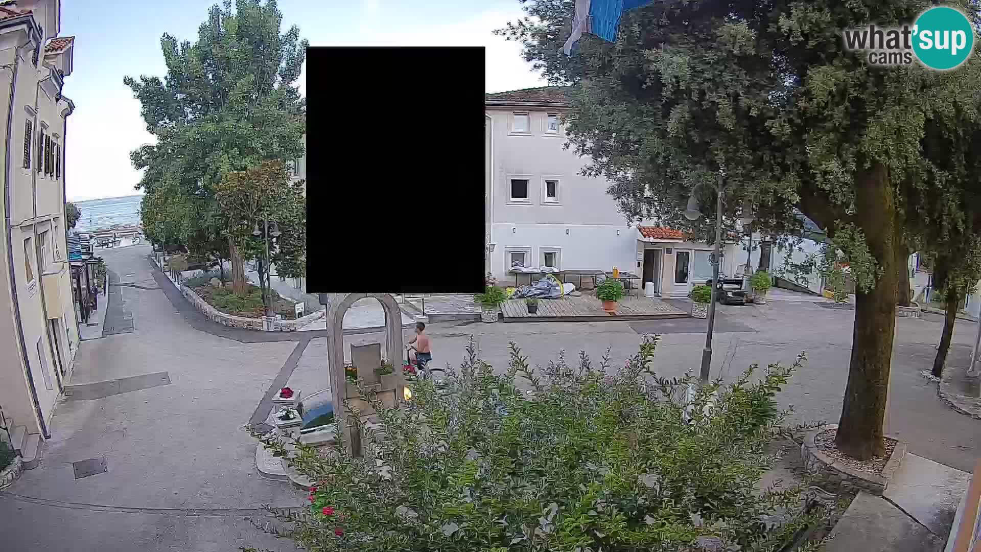 Webcam Mošćenička Draga Center – Live View of the Town Center