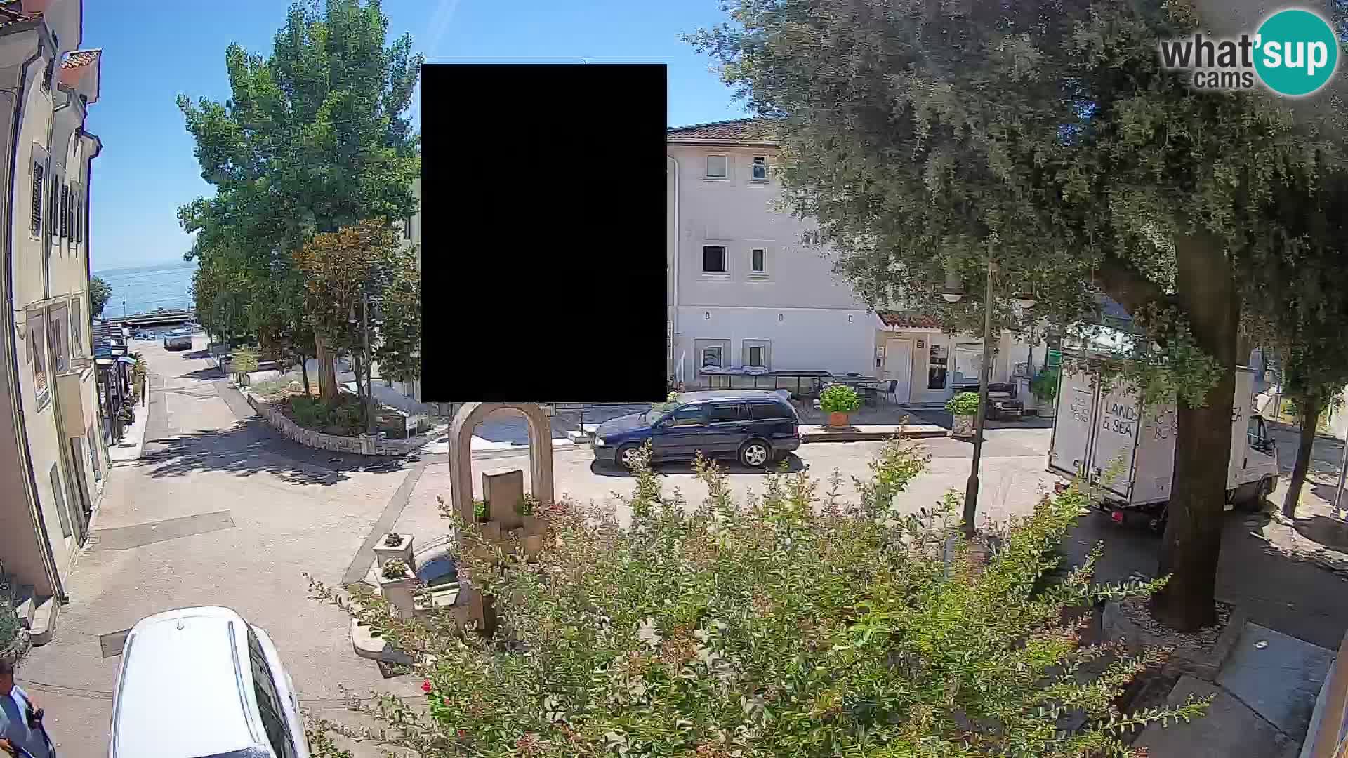 Webcam Mošćenička Draga Center – Live View of the Town Center