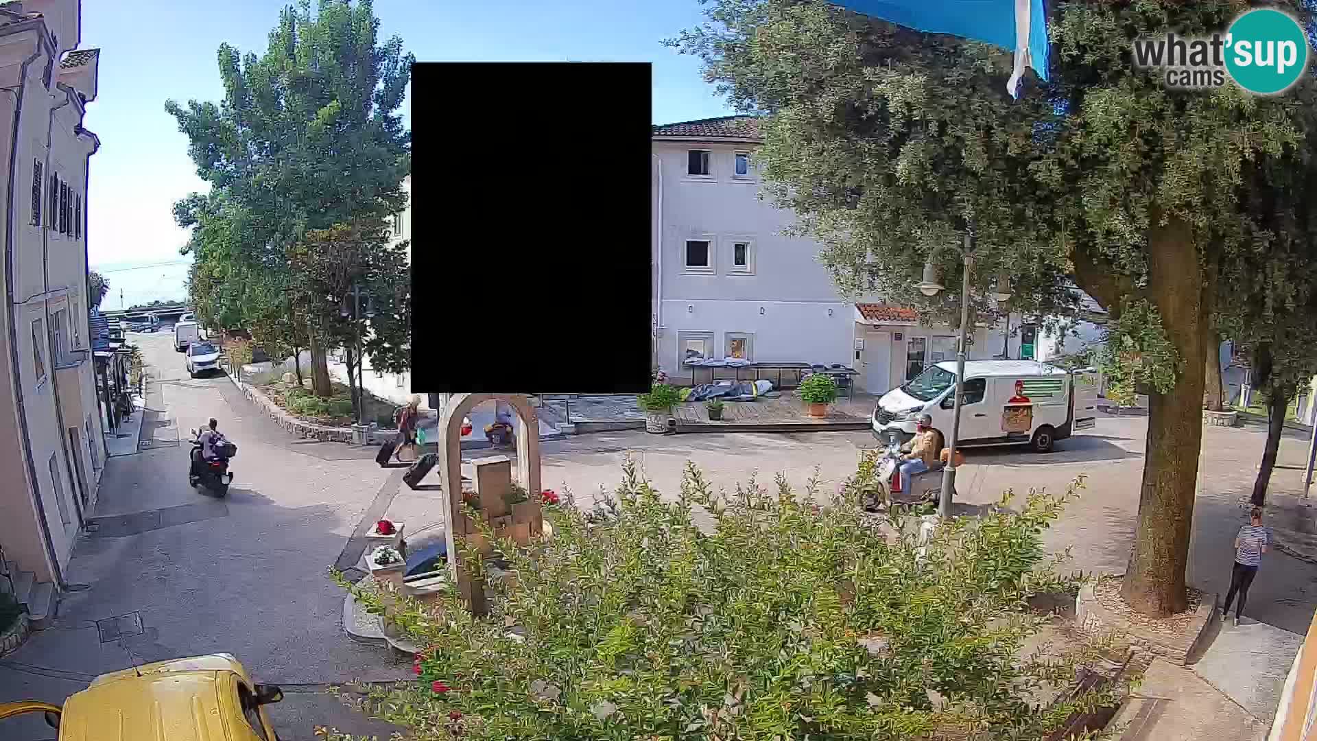 Webcam Mošćenička Draga Center – Live View of the Town Center