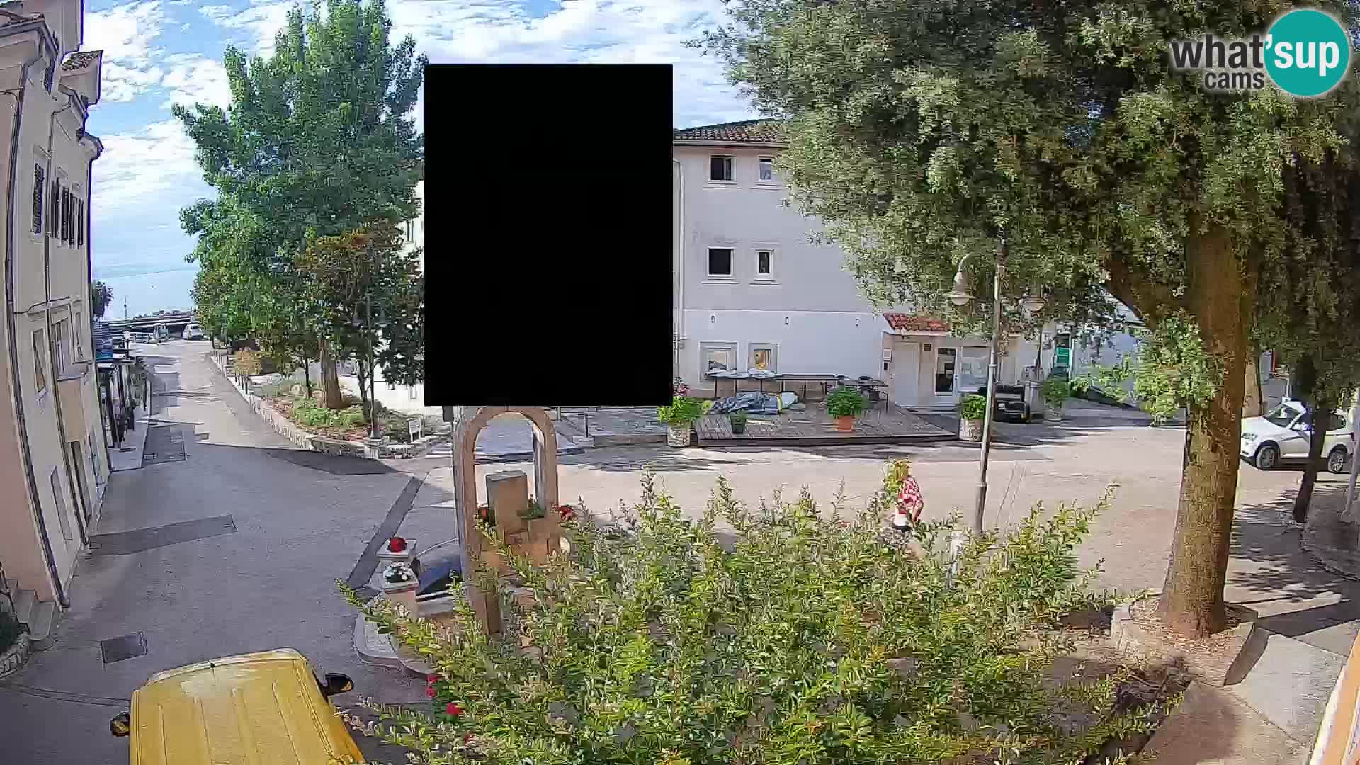 Spletna kamera center Mošćeniška Draga – Pogled v živo