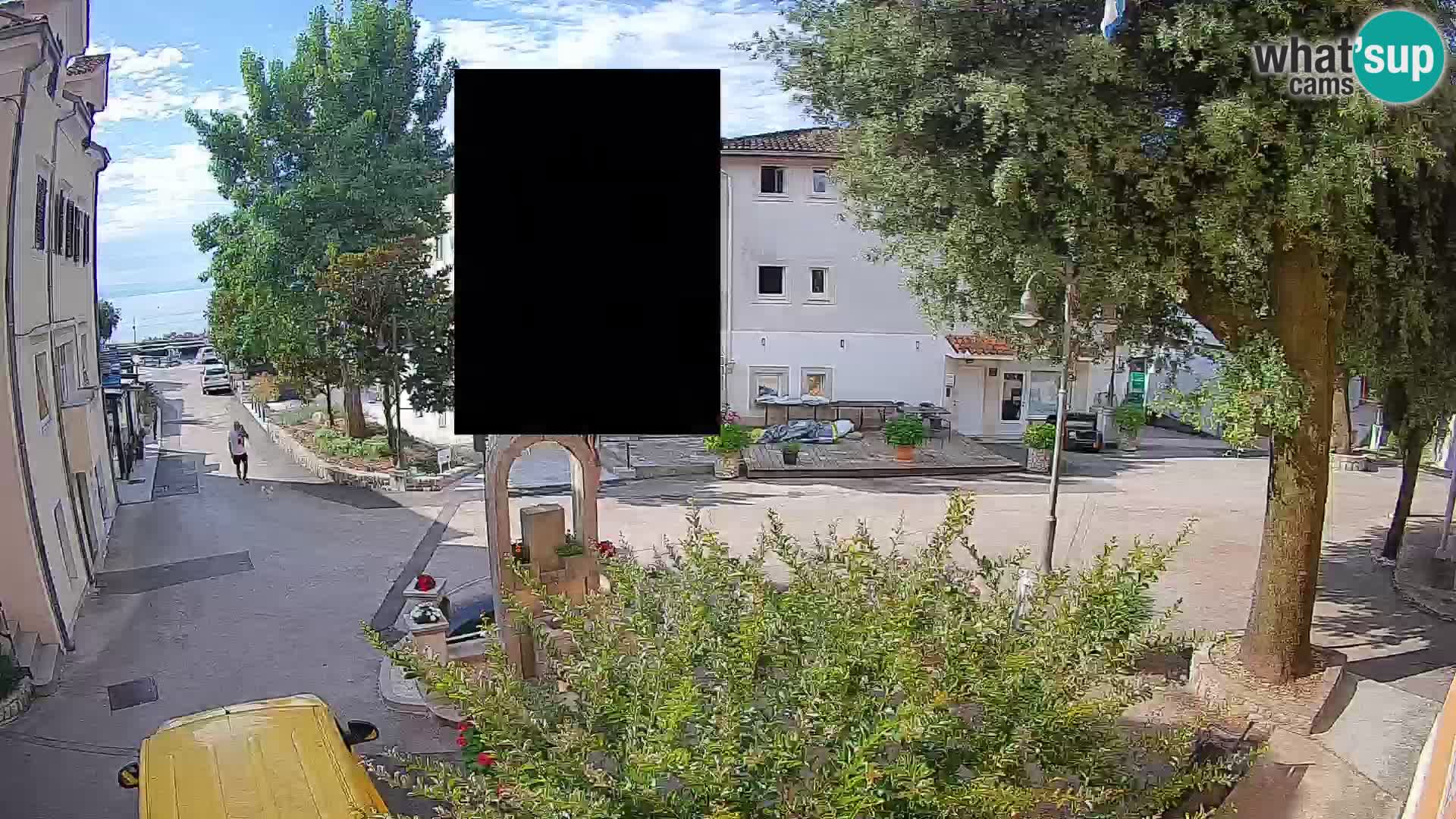 Web kamera centar Mošćeničke Drage – Pogled uživo