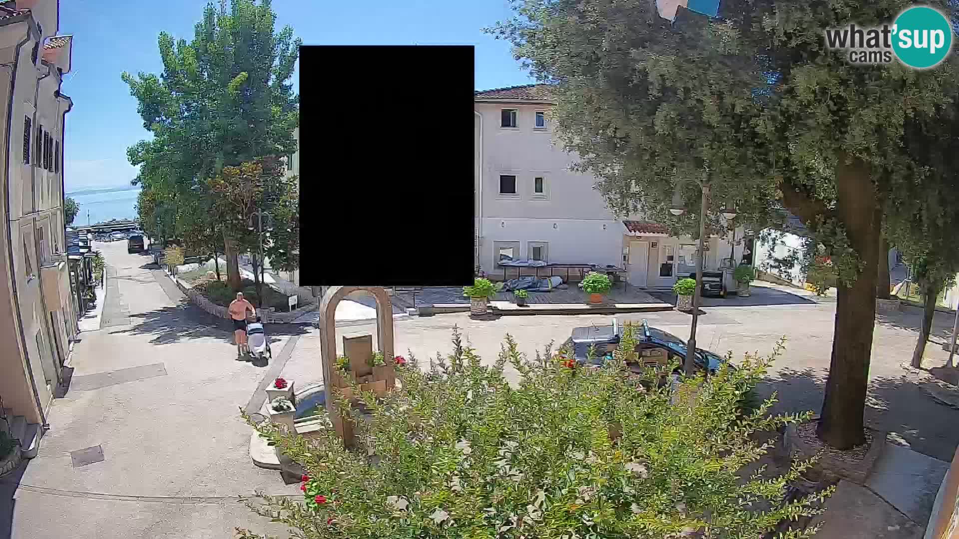 Spletna kamera center Mošćeniška Draga – Pogled v živo