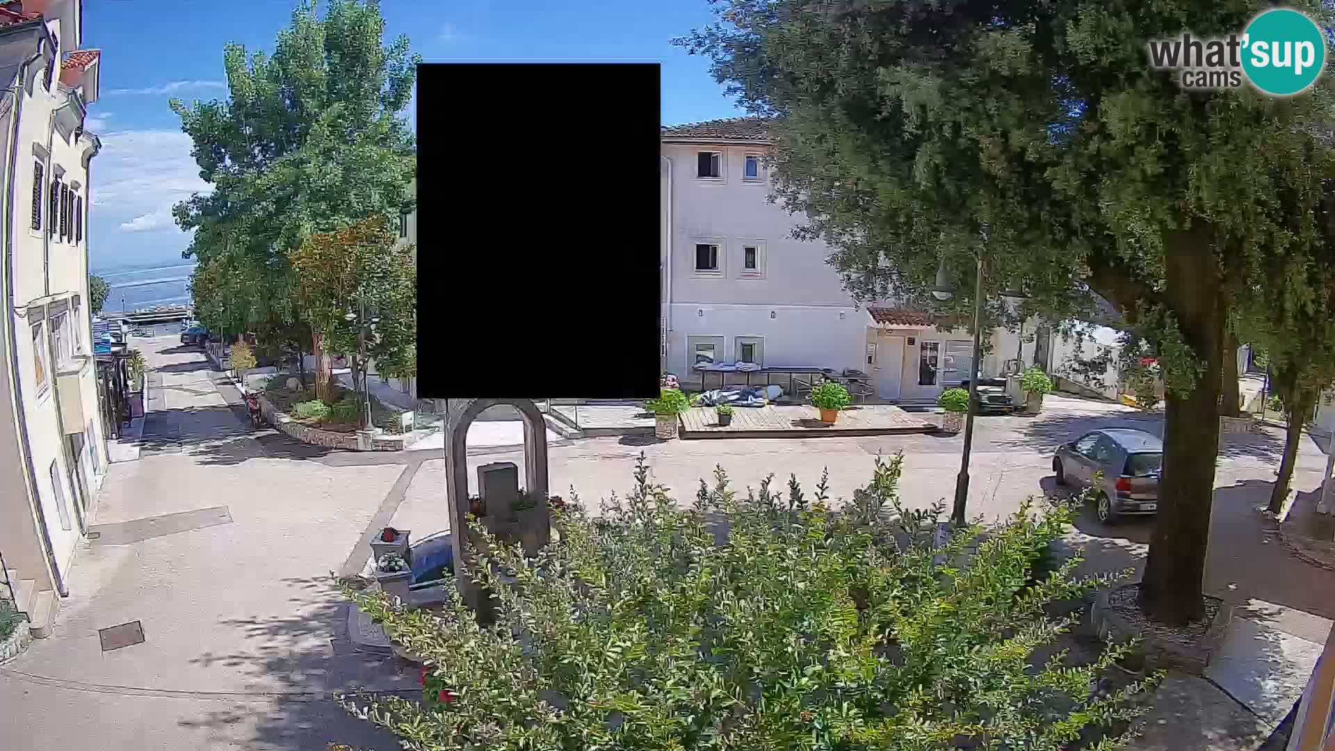 Spletna kamera center Mošćeniška Draga – Pogled v živo