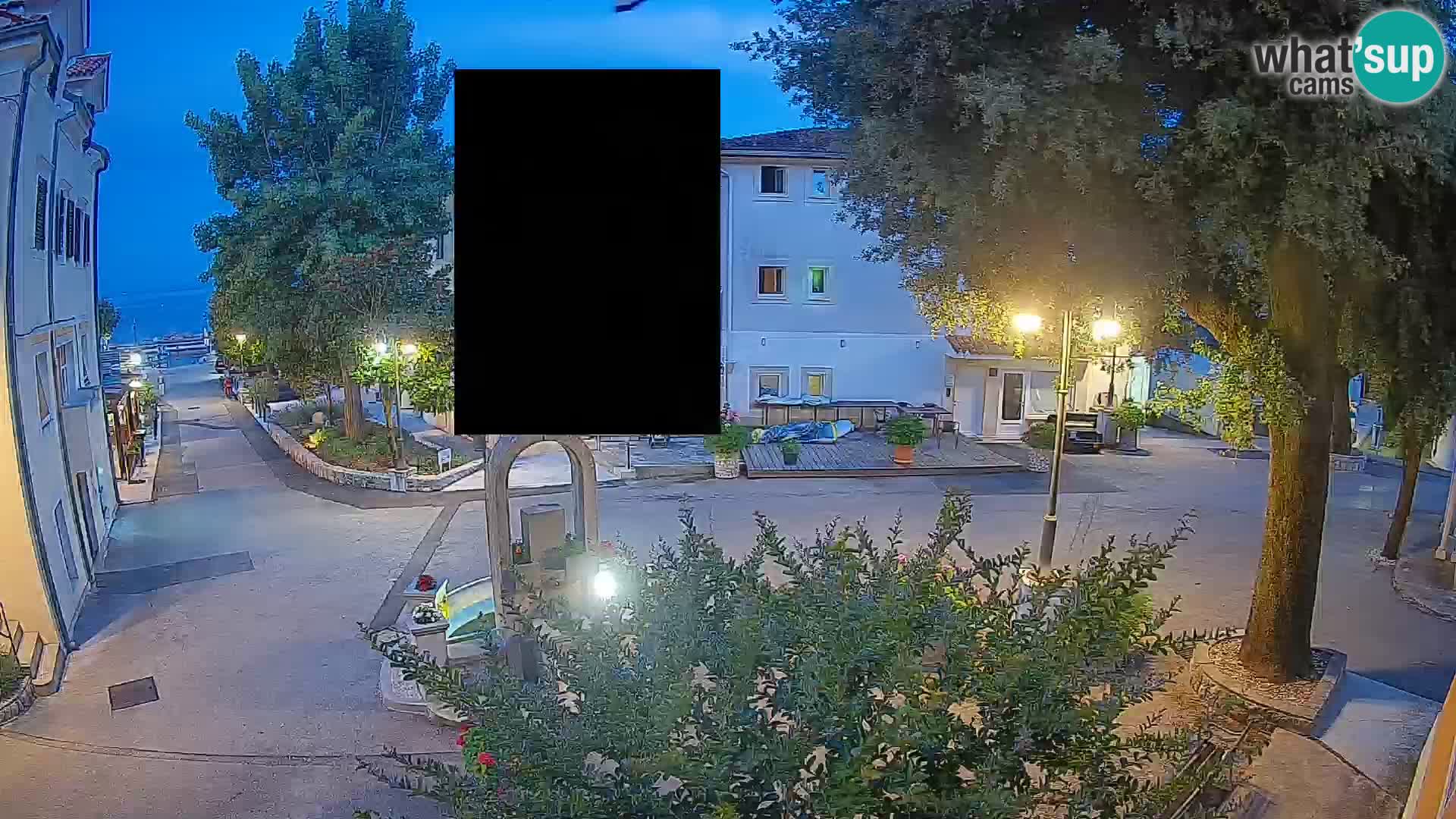 Spletna kamera center Mošćeniška Draga – Pogled v živo