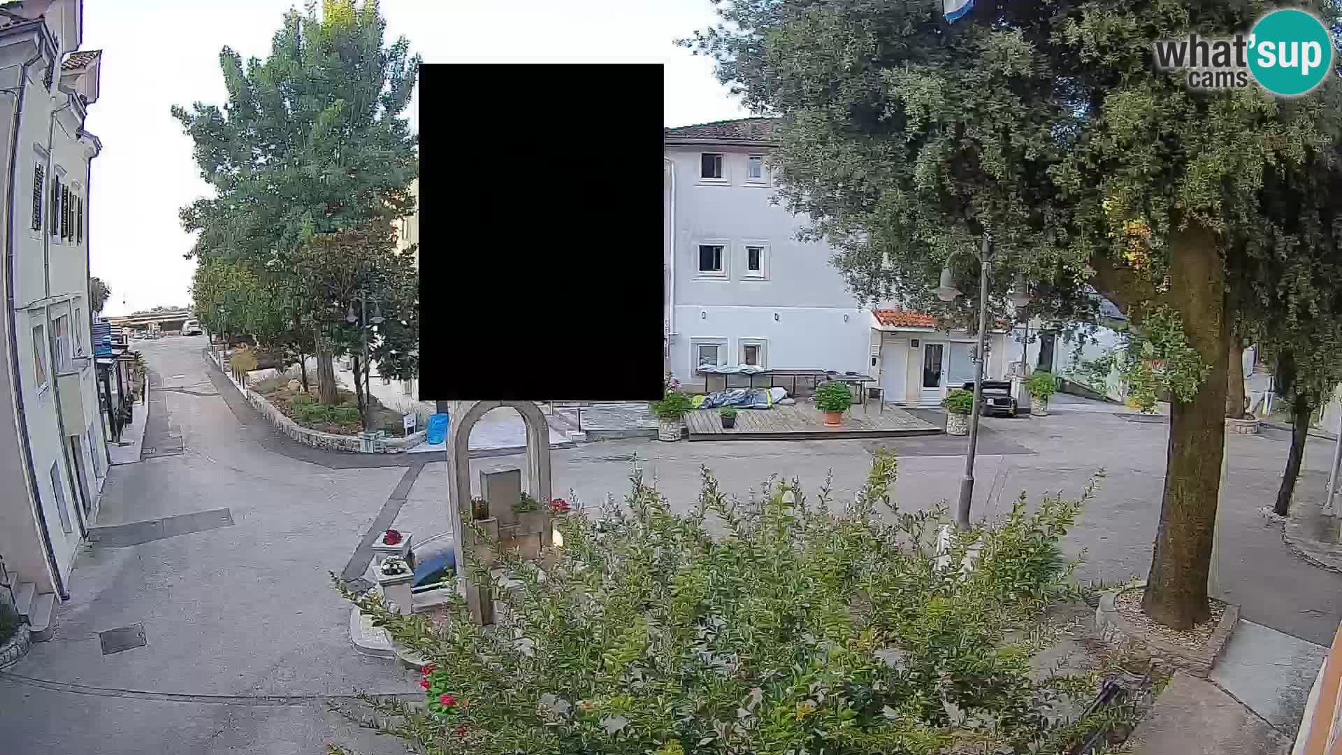 Spletna kamera center Mošćeniška Draga – Pogled v živo