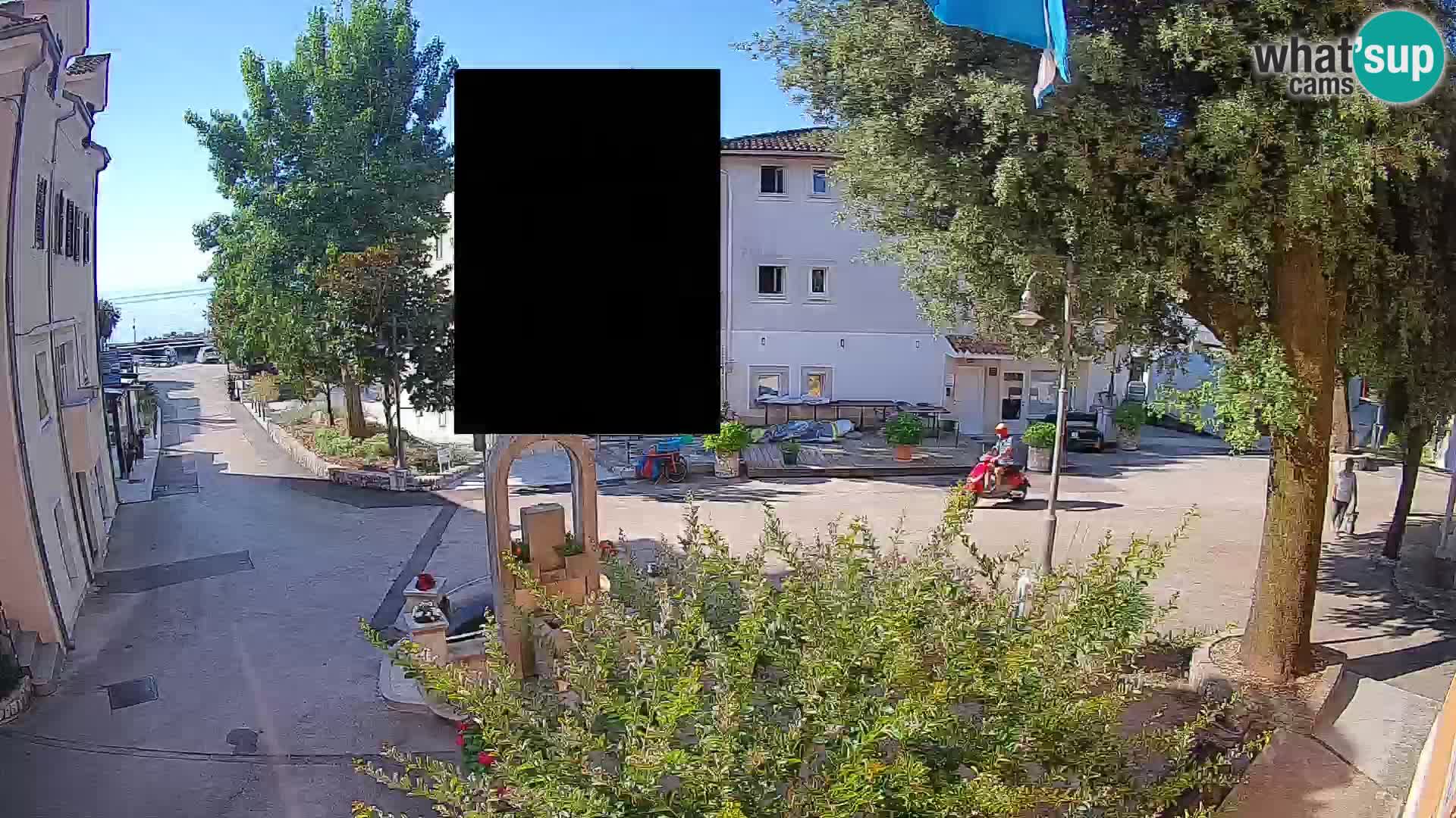 Webcam Mošćenička Draga Center – Live View of the Town Center