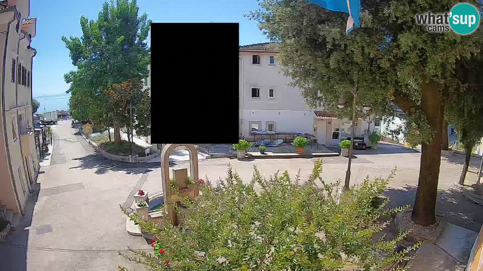 Web kamera centar Mošćeničke Drage – Pogled uživo