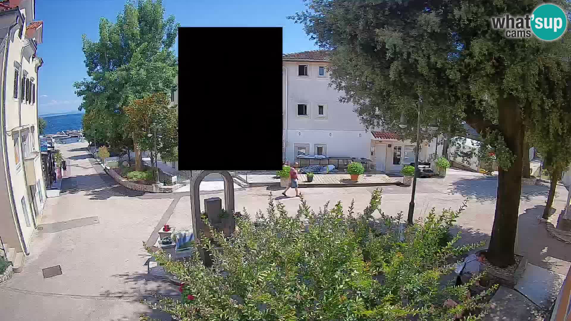 Spletna kamera center Mošćeniška Draga – Pogled v živo