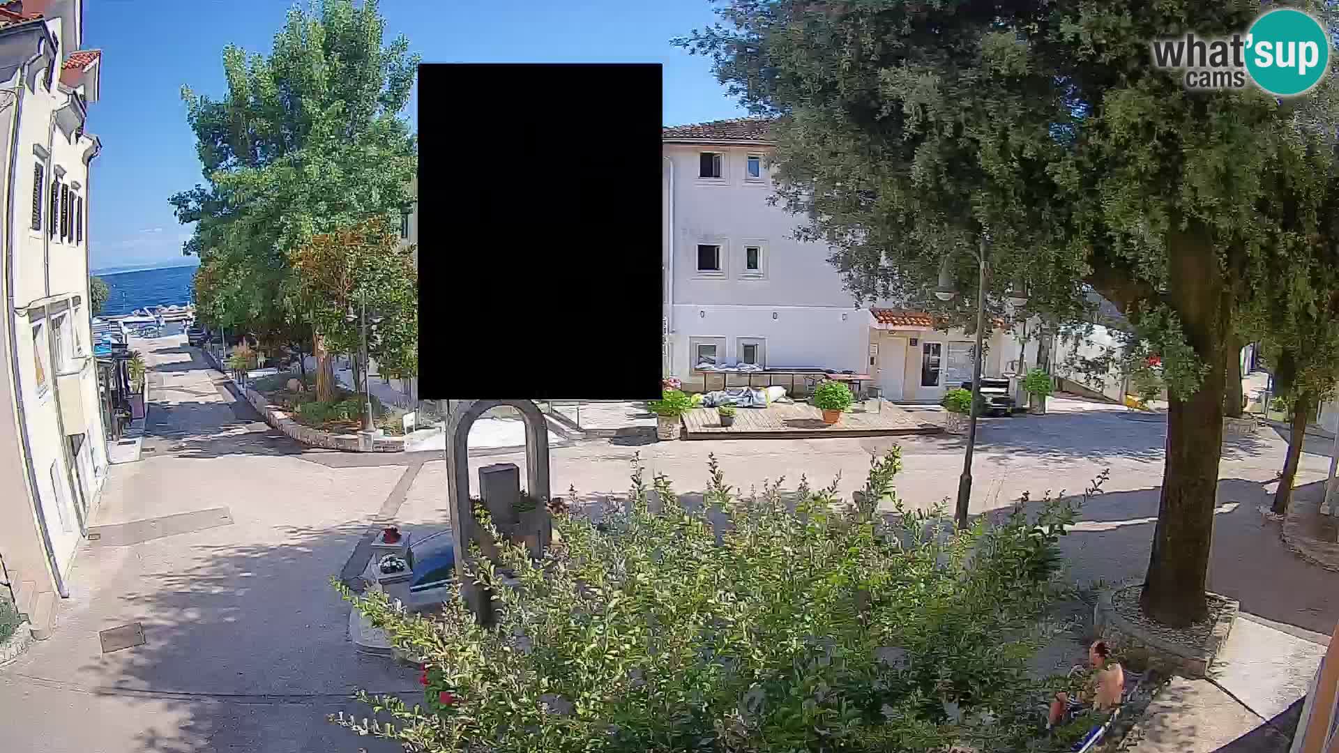 Web kamera centar Mošćeničke Drage – Pogled uživo